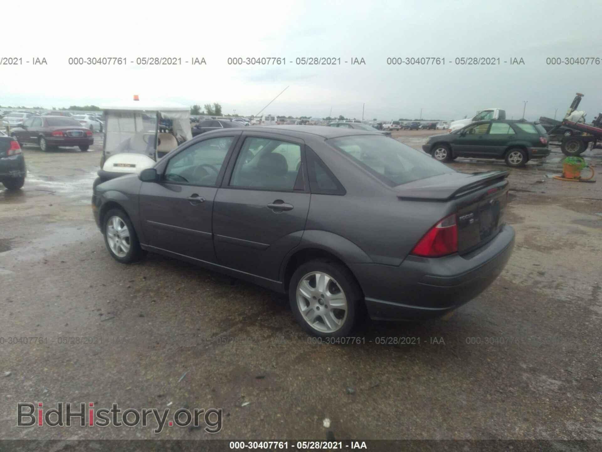 2007 FORD FOCUS - VIN: 1FAFP38ZX7W226490 - Фото 3
