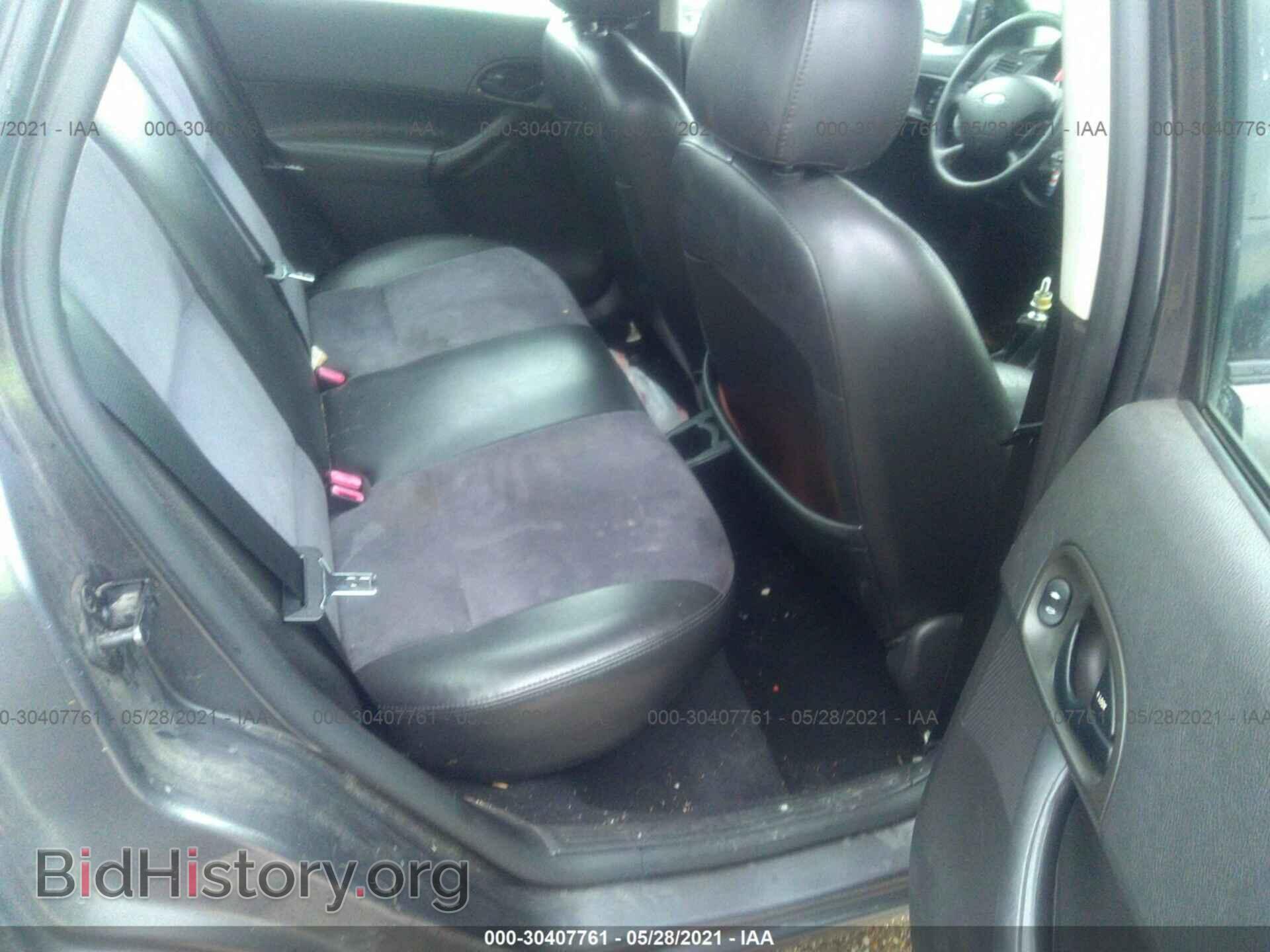 2007 FORD FOCUS - VIN: 1FAFP38ZX7W226490 - Фото 8
