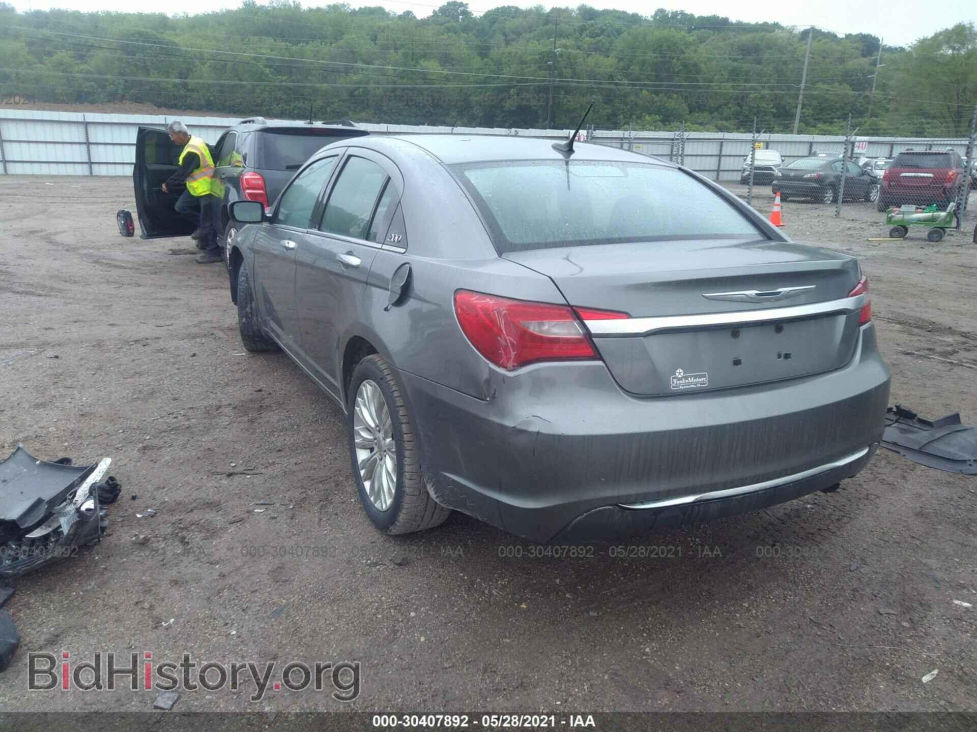 2011 CHRYSLER 200 - VIN: 1C3BC2FBXBN604914 - Photo 3