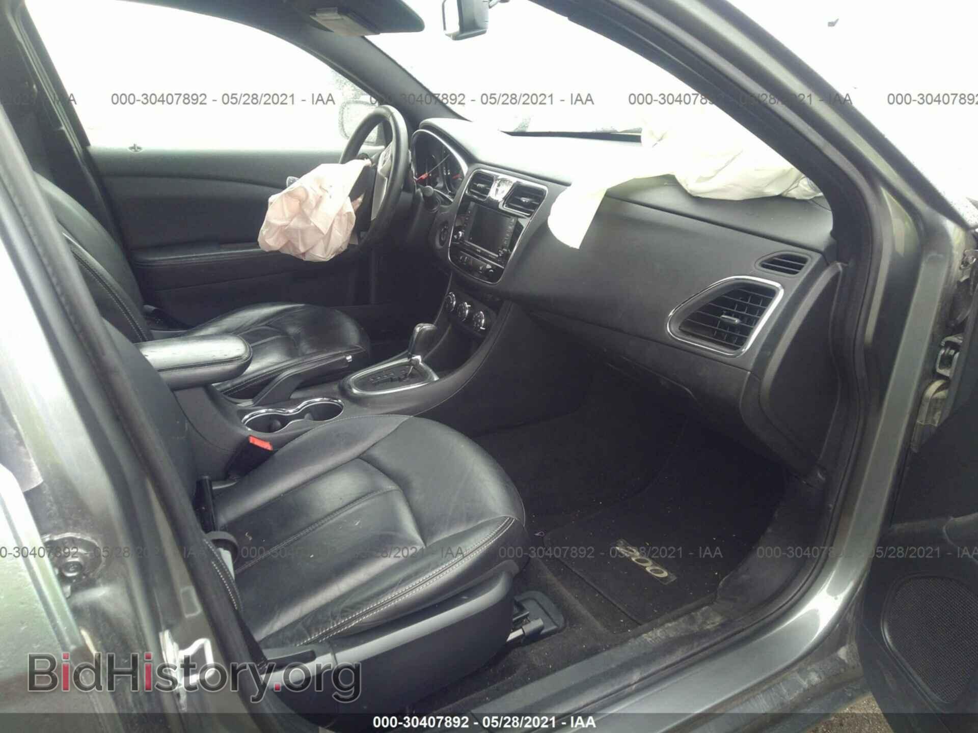 2011 CHRYSLER 200 - VIN: 1C3BC2FBXBN604914 - Photo 5