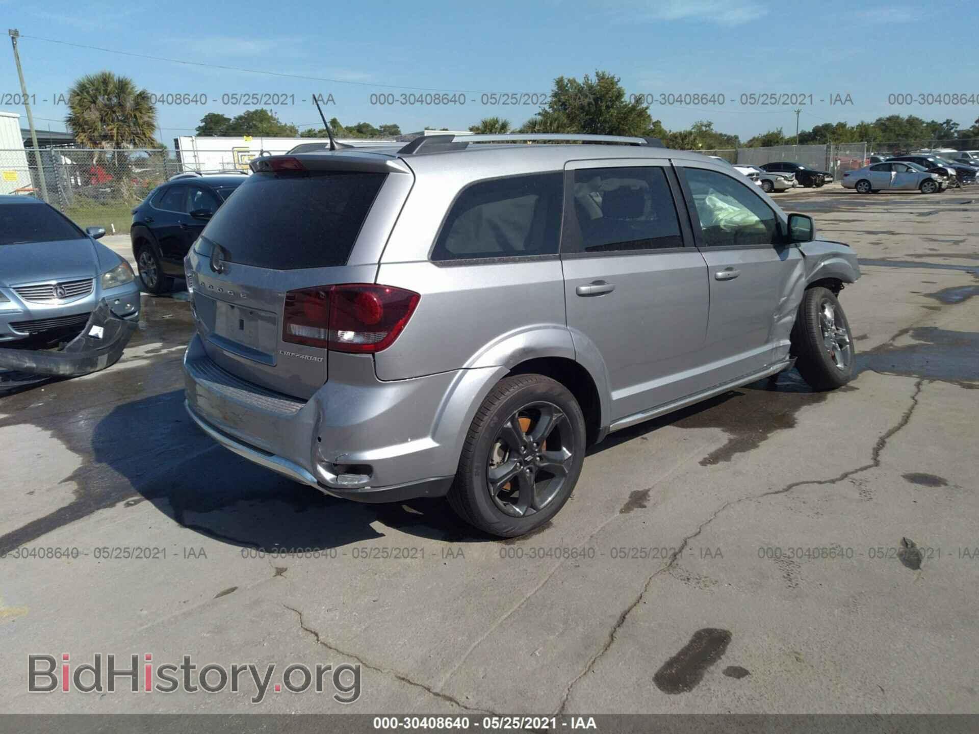 2020 DODGE JOURNEY - VIN: 3C4PDCGB8LT272878 - Фото 4