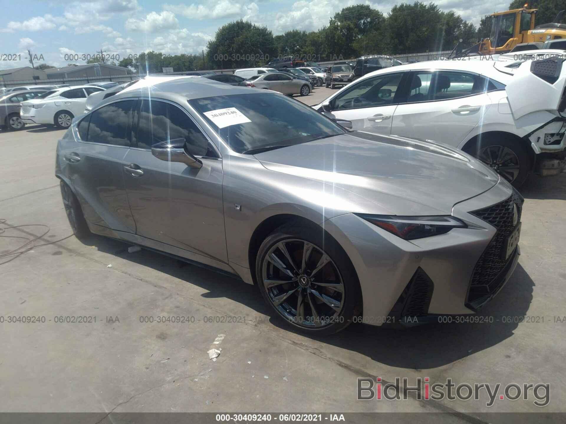 Photo JTHGZ1B28M5039032 - LEXUS IS 2021