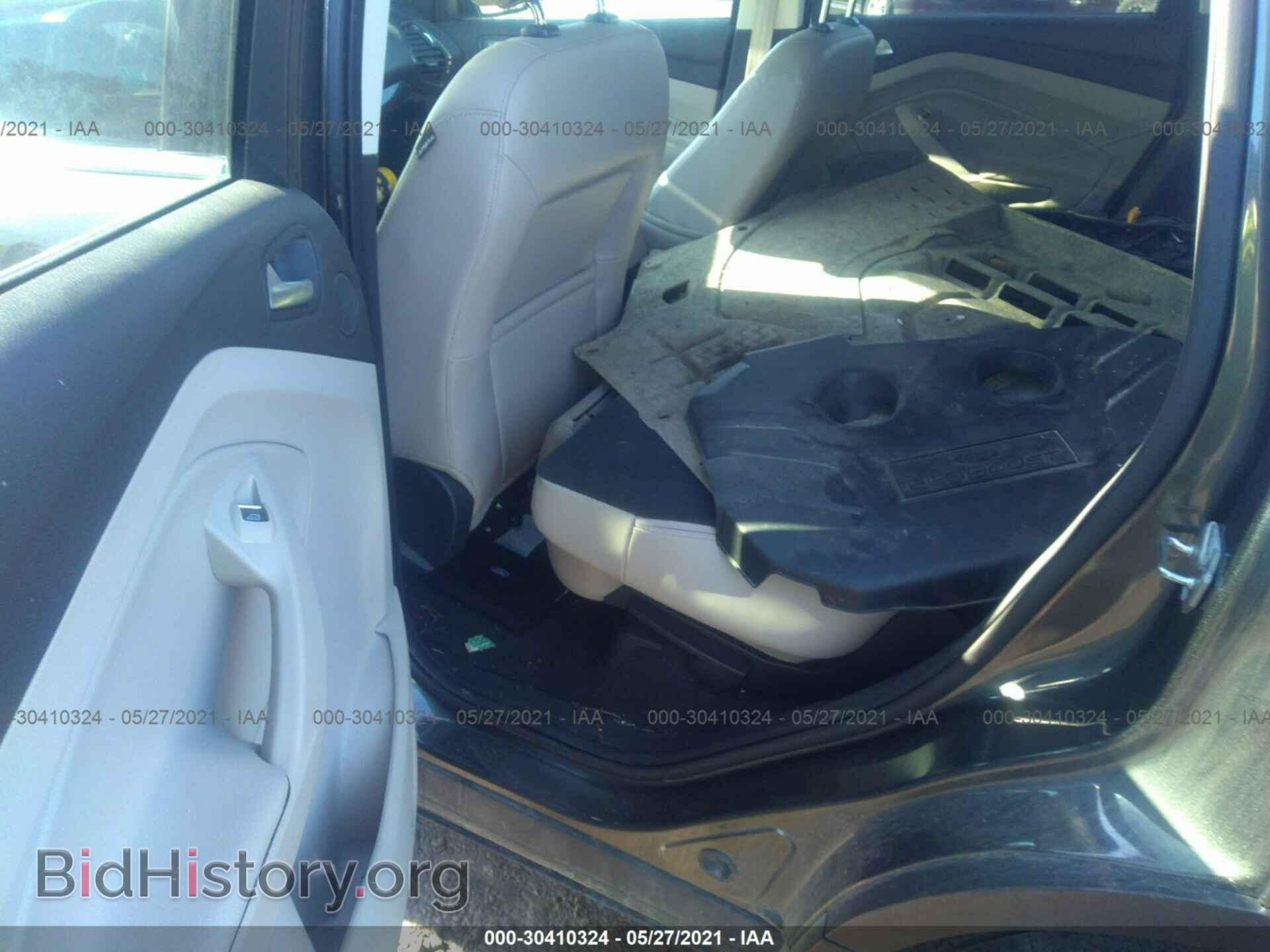 2017 FORD ESCAPE - VIN: 1FMCU9J93HUB40921 - Photo 8