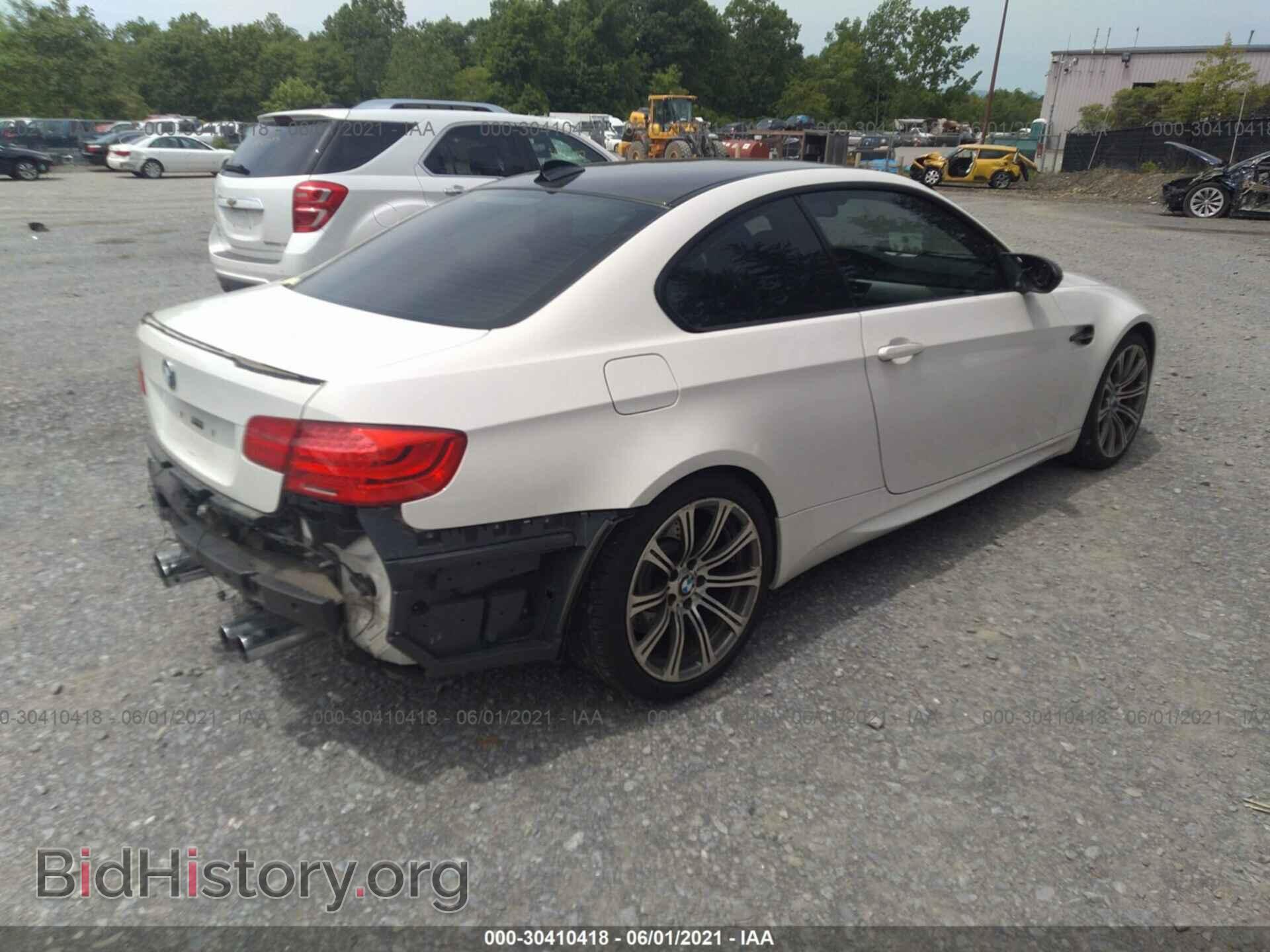 2011 BMW M3 - VIN: WBSKG9C50BE369097 - Фото 4