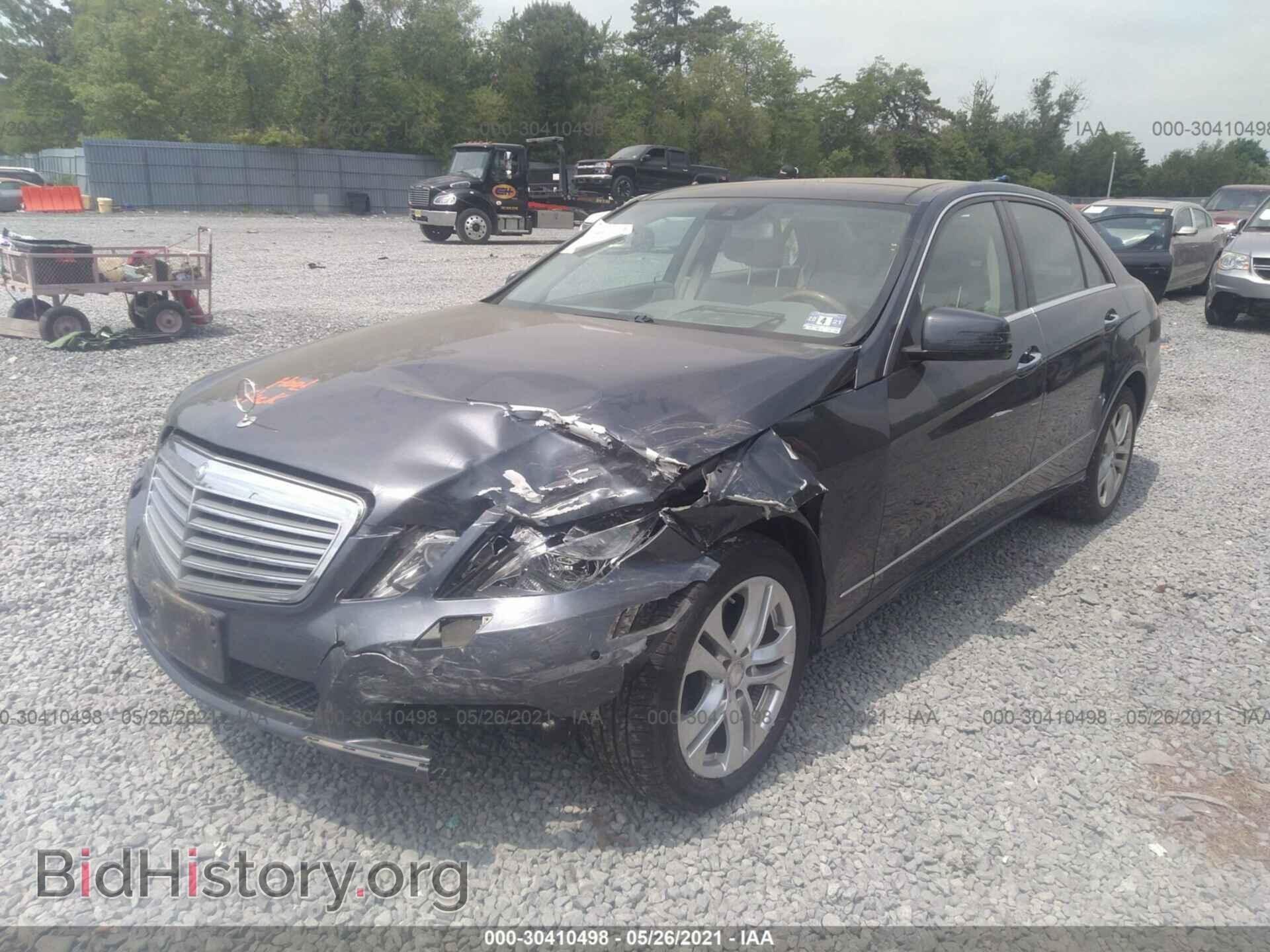 2011 MERCEDES-BENZ E-CLASS - VIN: WDDHF8HB3BA487235 - Фото 2