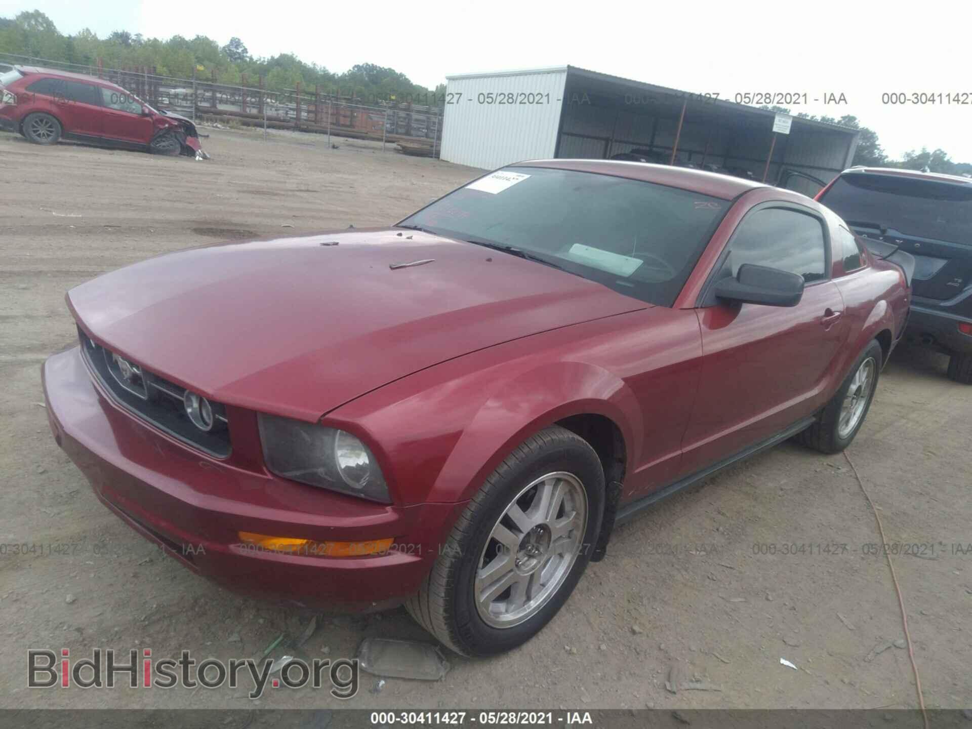 2007 FORD MUSTANG - VIN: 1ZVFT80N075240414 - Фото 2