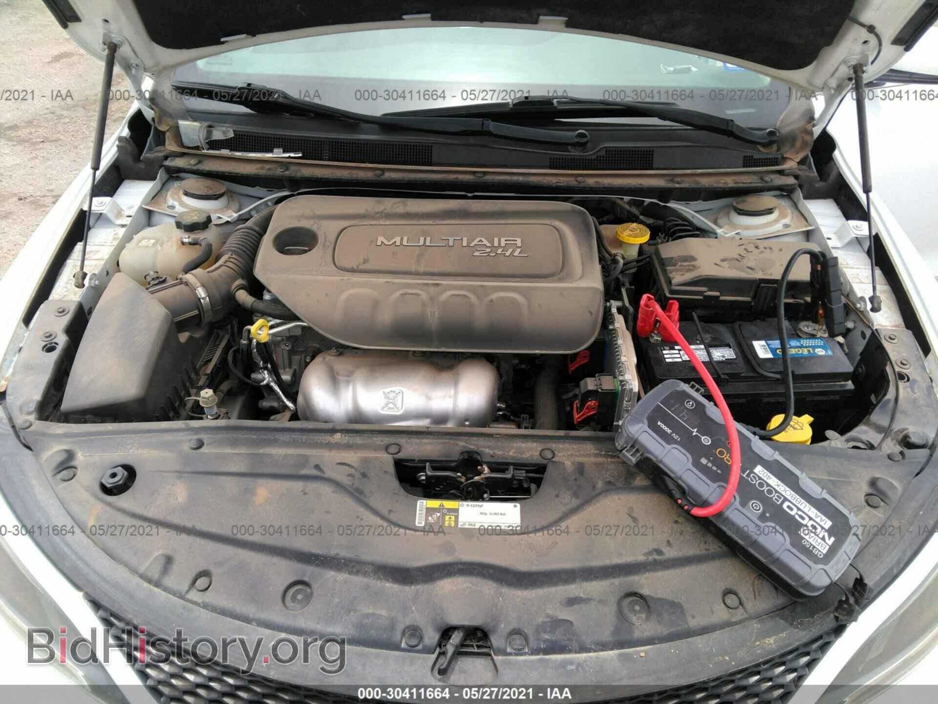 2016 CHRYSLER 200 - VIN: 1C3CCCAB0GN167319 - Photo 10