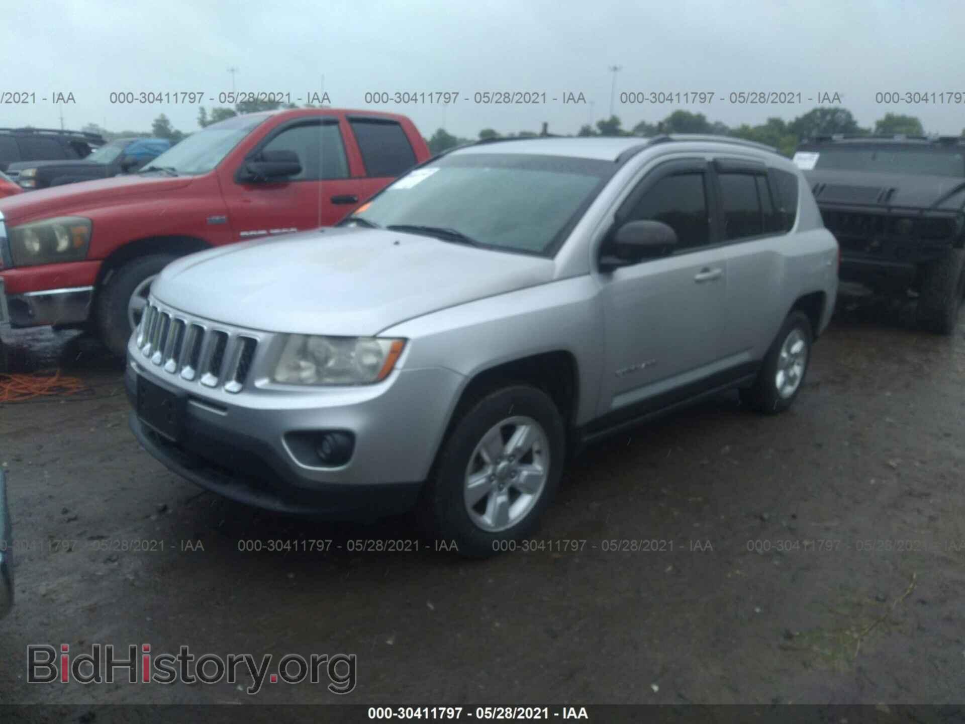 2013 JEEP COMPASS - VIN: 1C4NJCBA8DD245752 - Фото 2