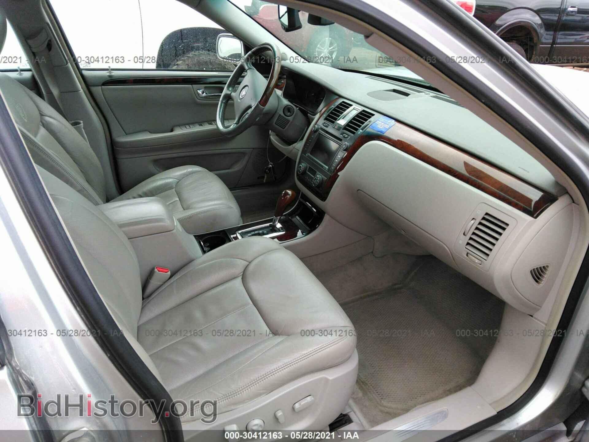 2011 CADILLAC DTS - VIN: 1G6KH5E63BU111815 - Фото 5
