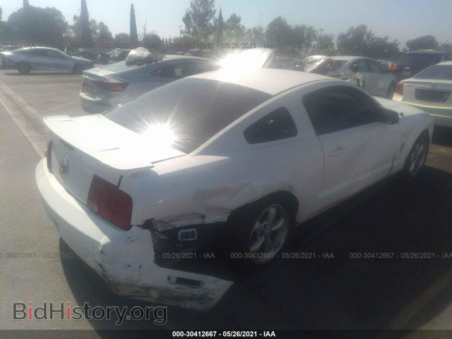 2008 FORD MUSTANG - VIN: 1ZVHT80N085114211 - Фото 4