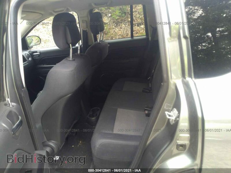 2012 Jeep COMPASS (VIN 1C4NJDBBXCD603804) — фото 8 из 11