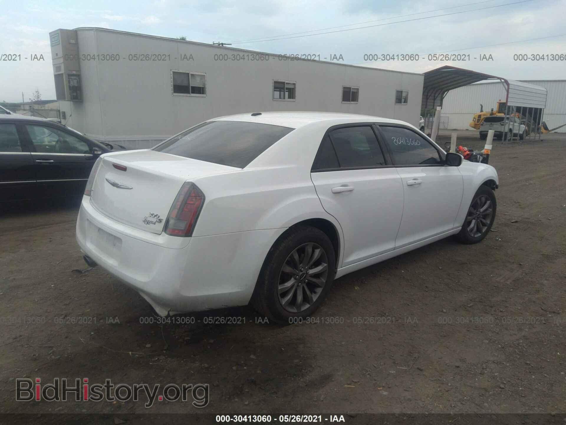 2014 CHRYSLER 300 - VIN: 2C3CCAGG3EH249395 - Фото 4