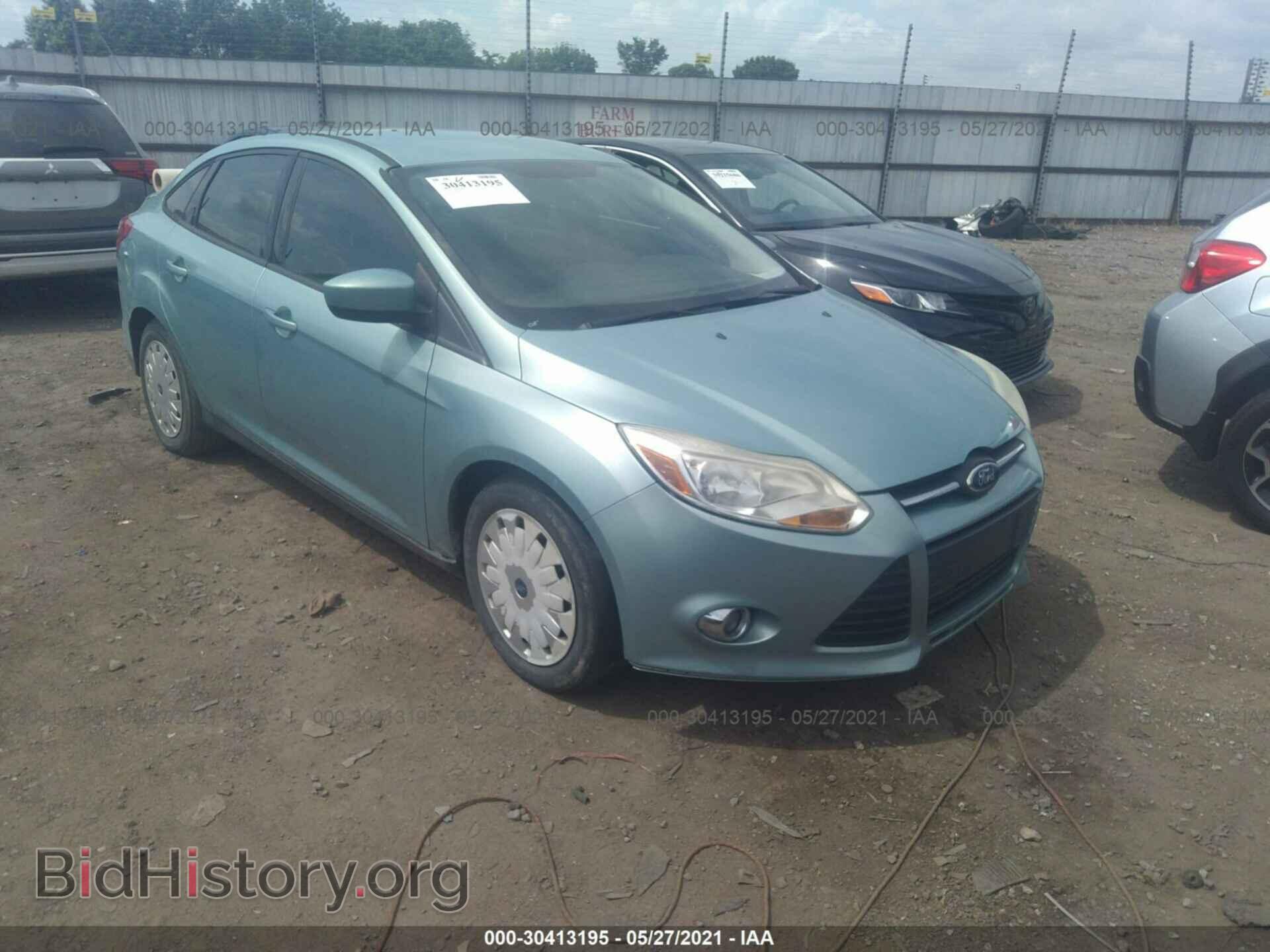 Photo 1FAHP3F28CL235084 - FORD FOCUS 2012