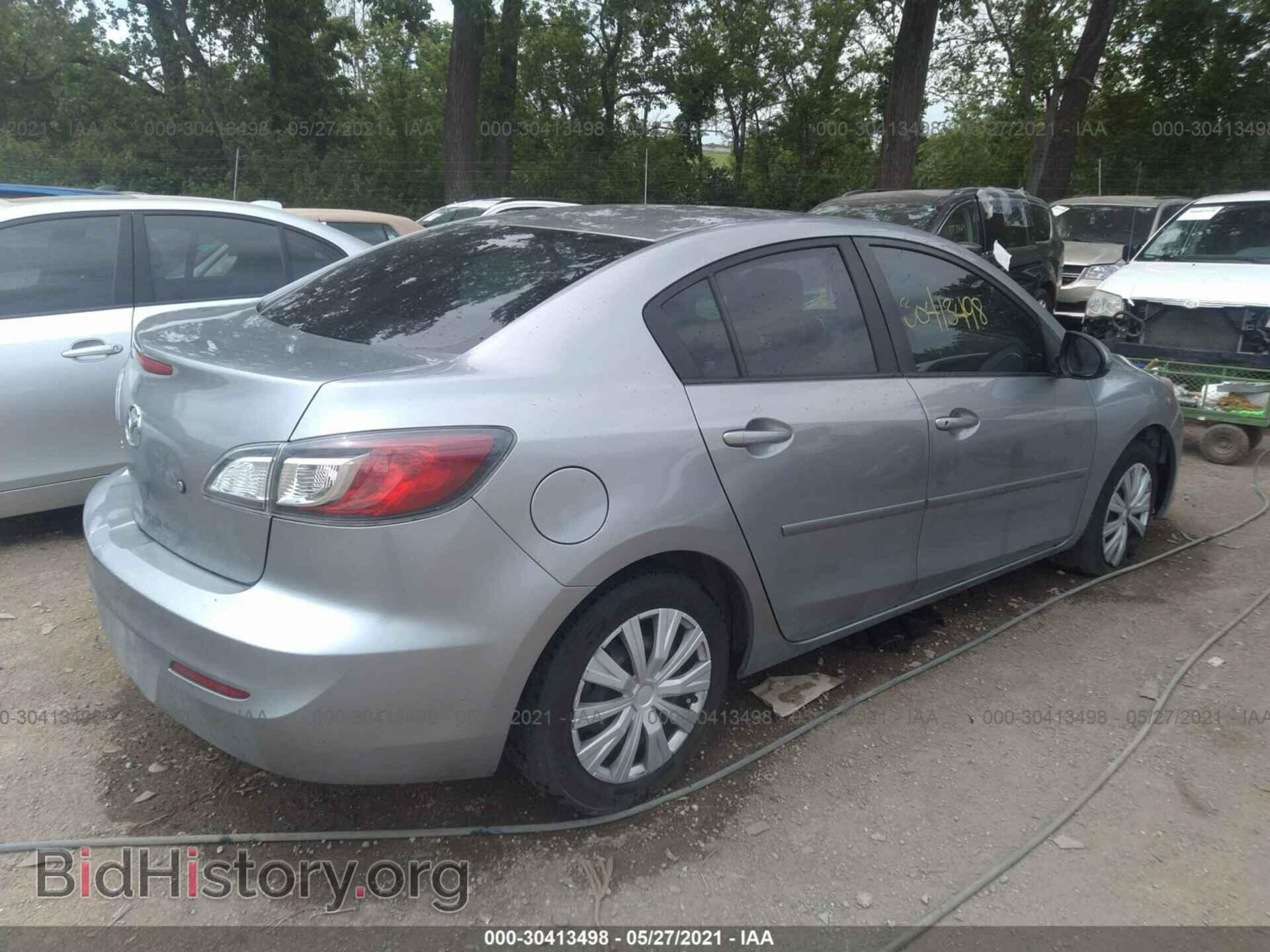 2013 MAZDA MAZDA3 - VIN: JM1BL1TFXD1842561 - Фото 4