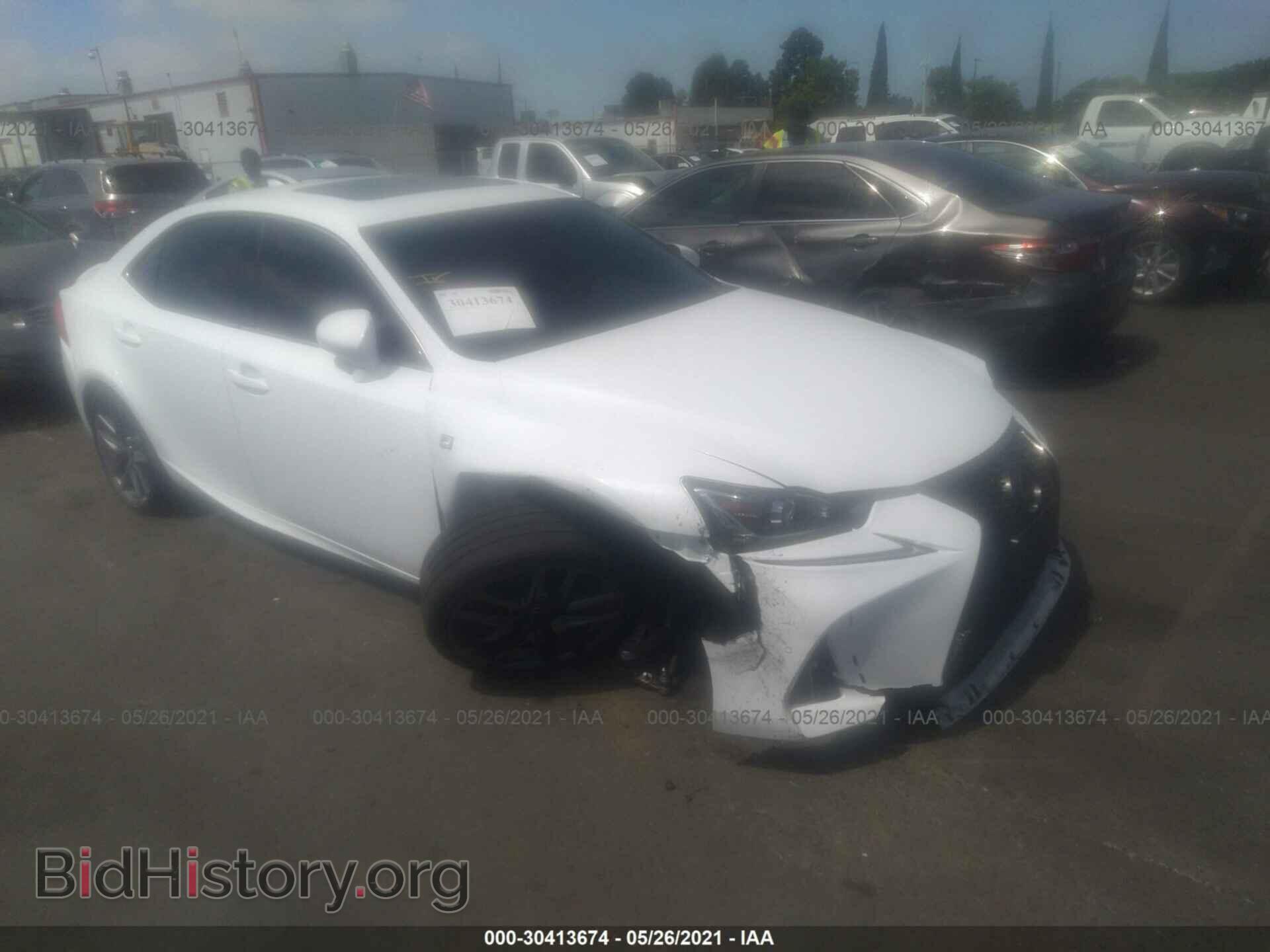 Photo JTHBZ1D23K5035085 - LEXUS IS 2019
