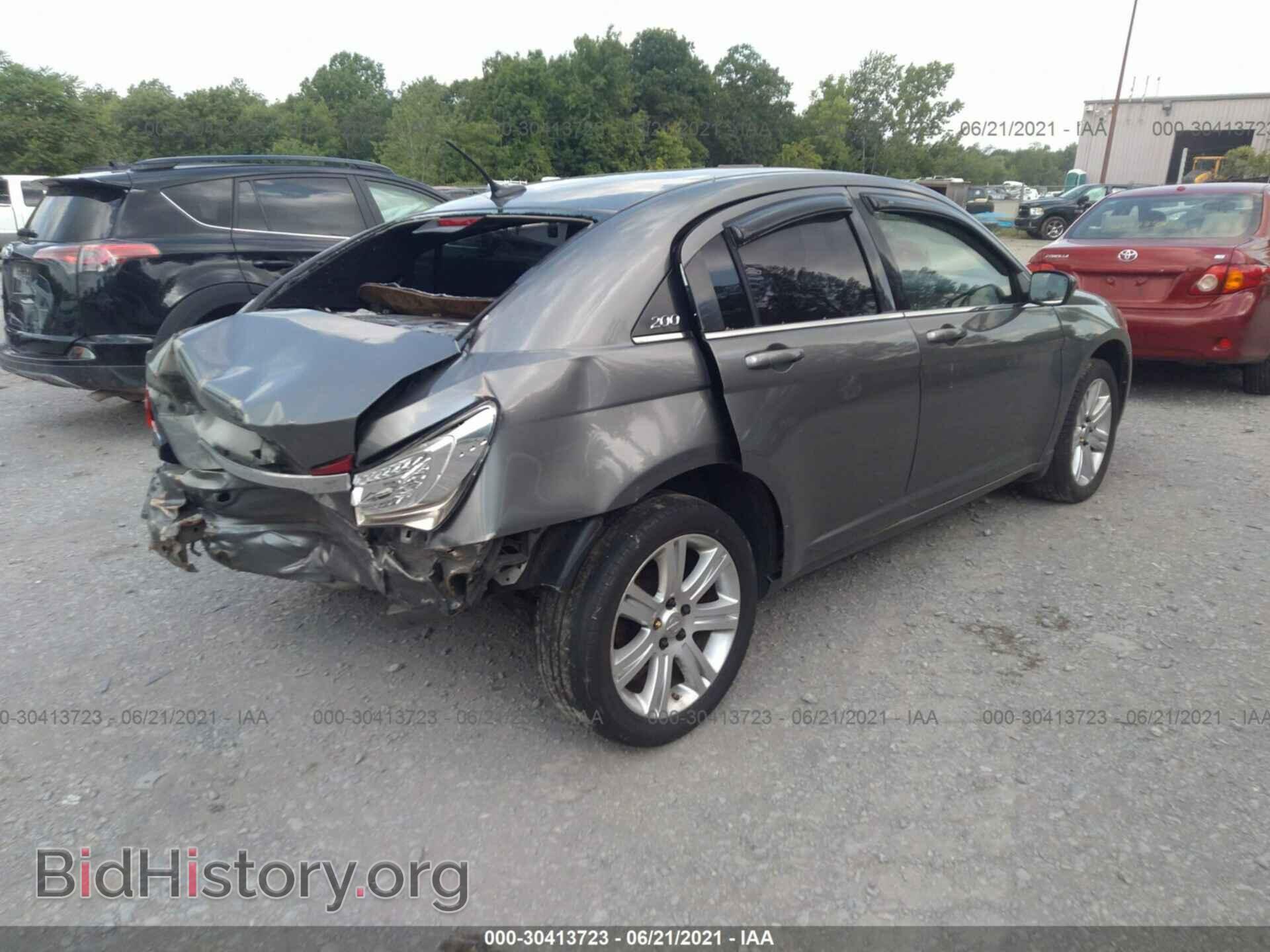 2013 CHRYSLER 200 - VIN: 1C3CCBAB2DN761416 - Photo 4