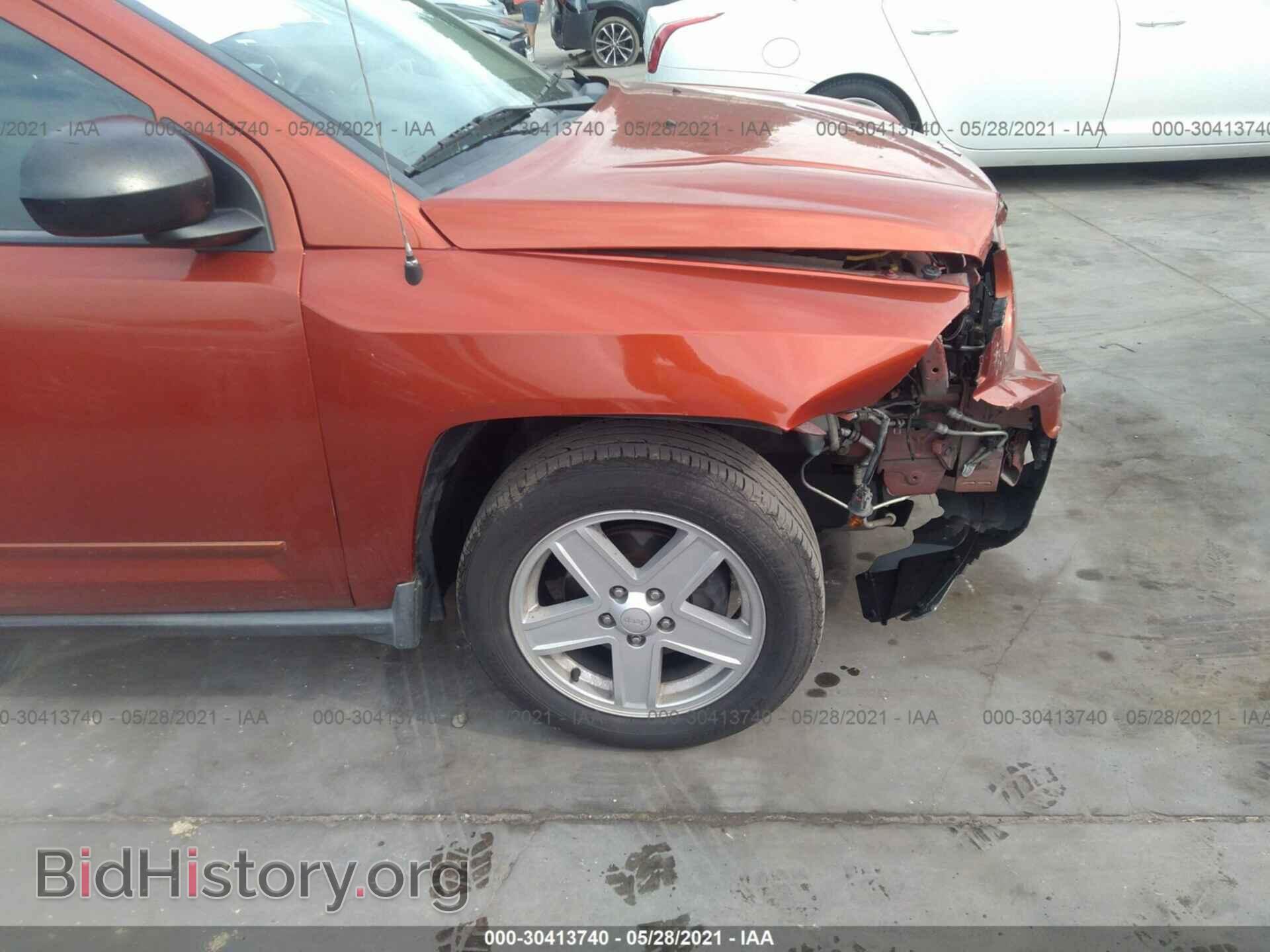2010 JEEP COMPASS - VIN: 1J4NT4FB3AD611982 - Фото 6