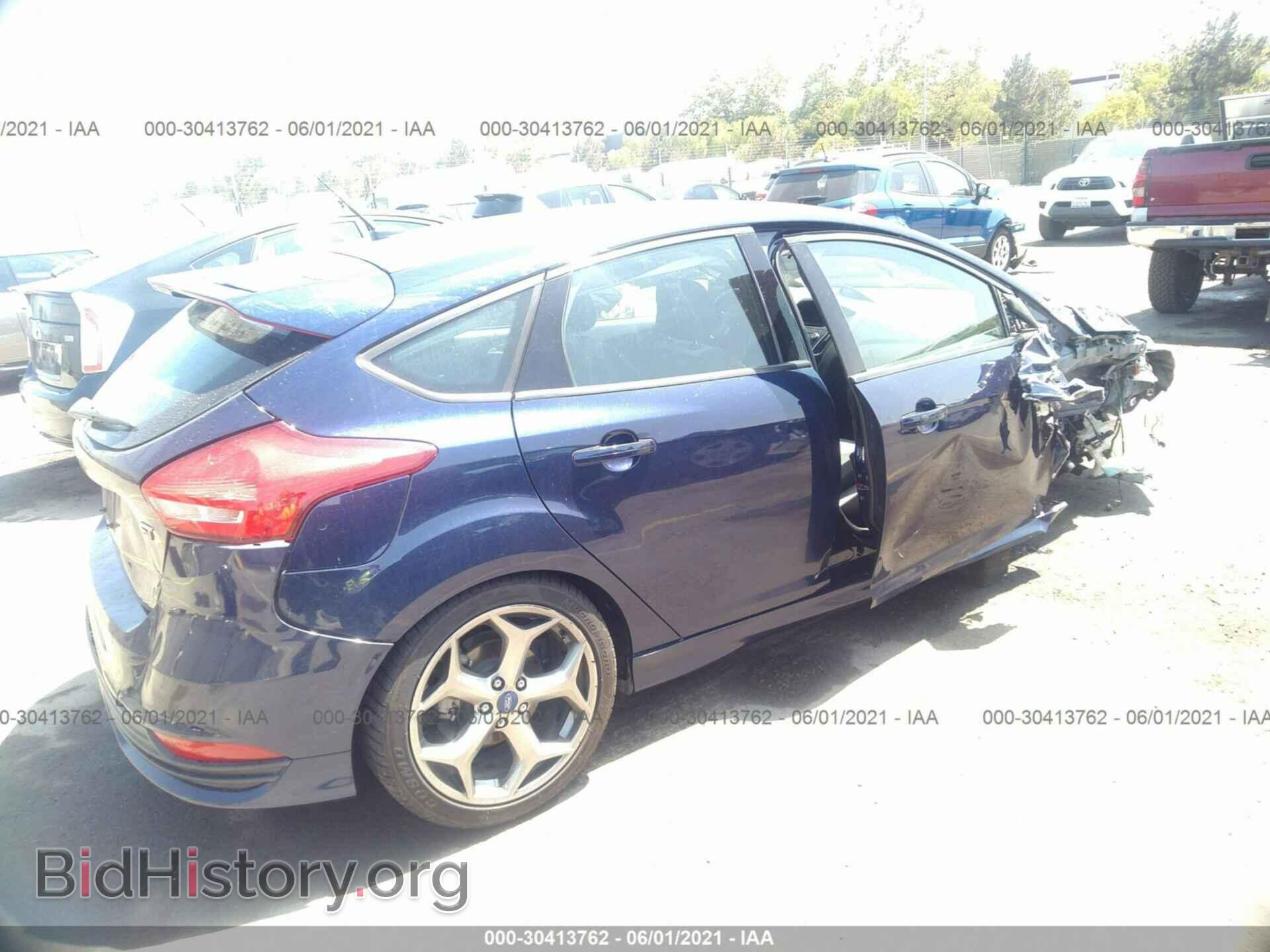 2017 FORD FOCUS - VIN: 1FADP3L94HL333391 - Photo 4