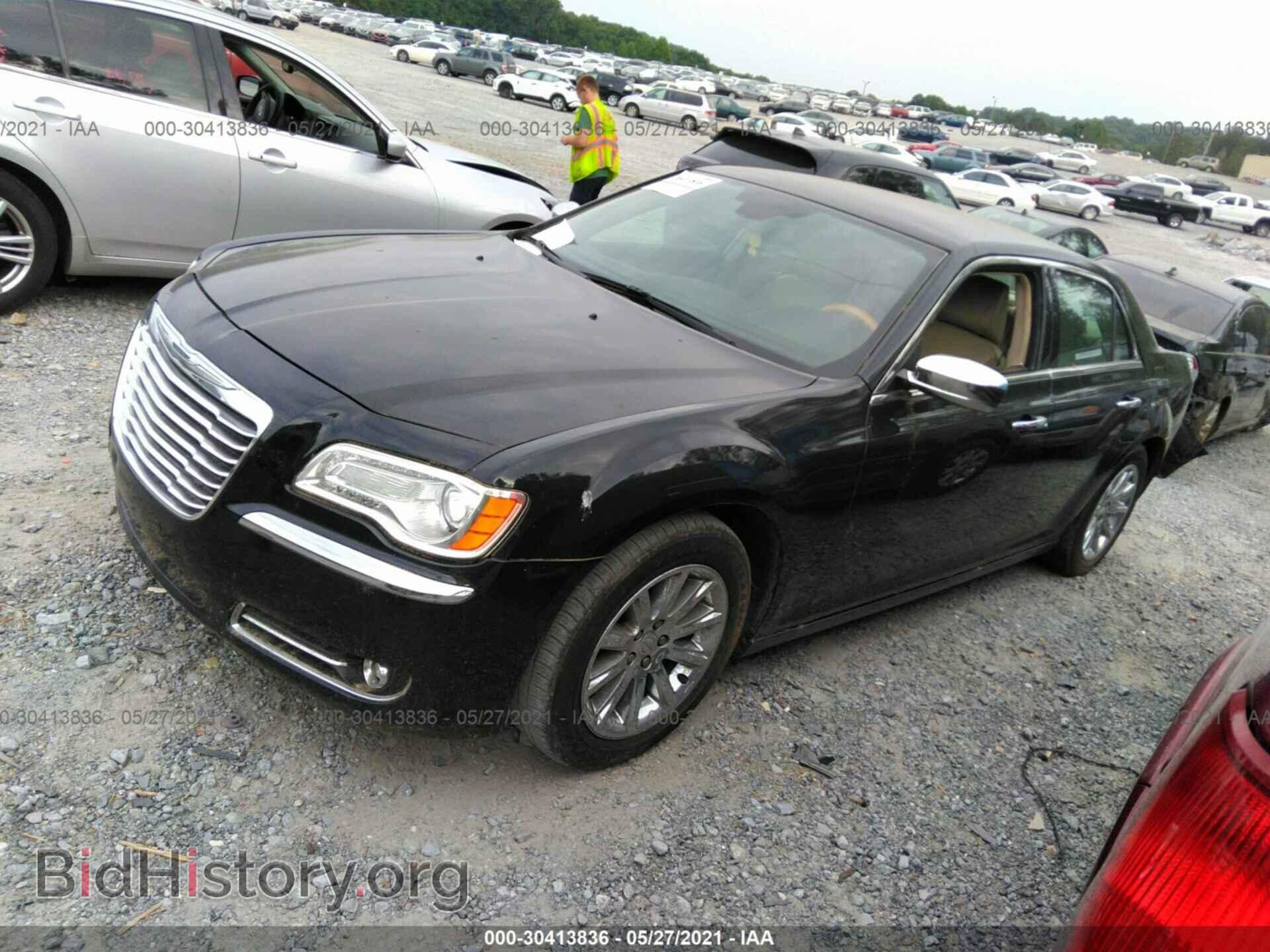 2012 CHRYSLER 300 - VIN: 2C3CCAET9CH277229 - Фото 2