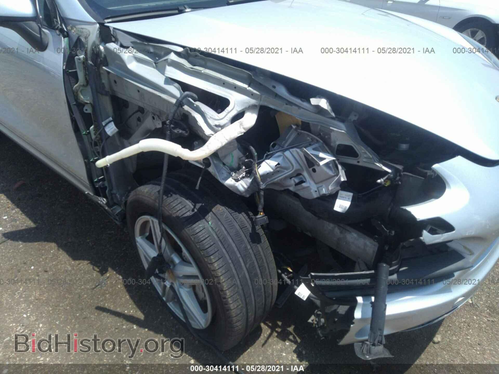 2012 PORSCHE CAYENNE - VIN: WP1AB2A22CLA40687 - Фото 6