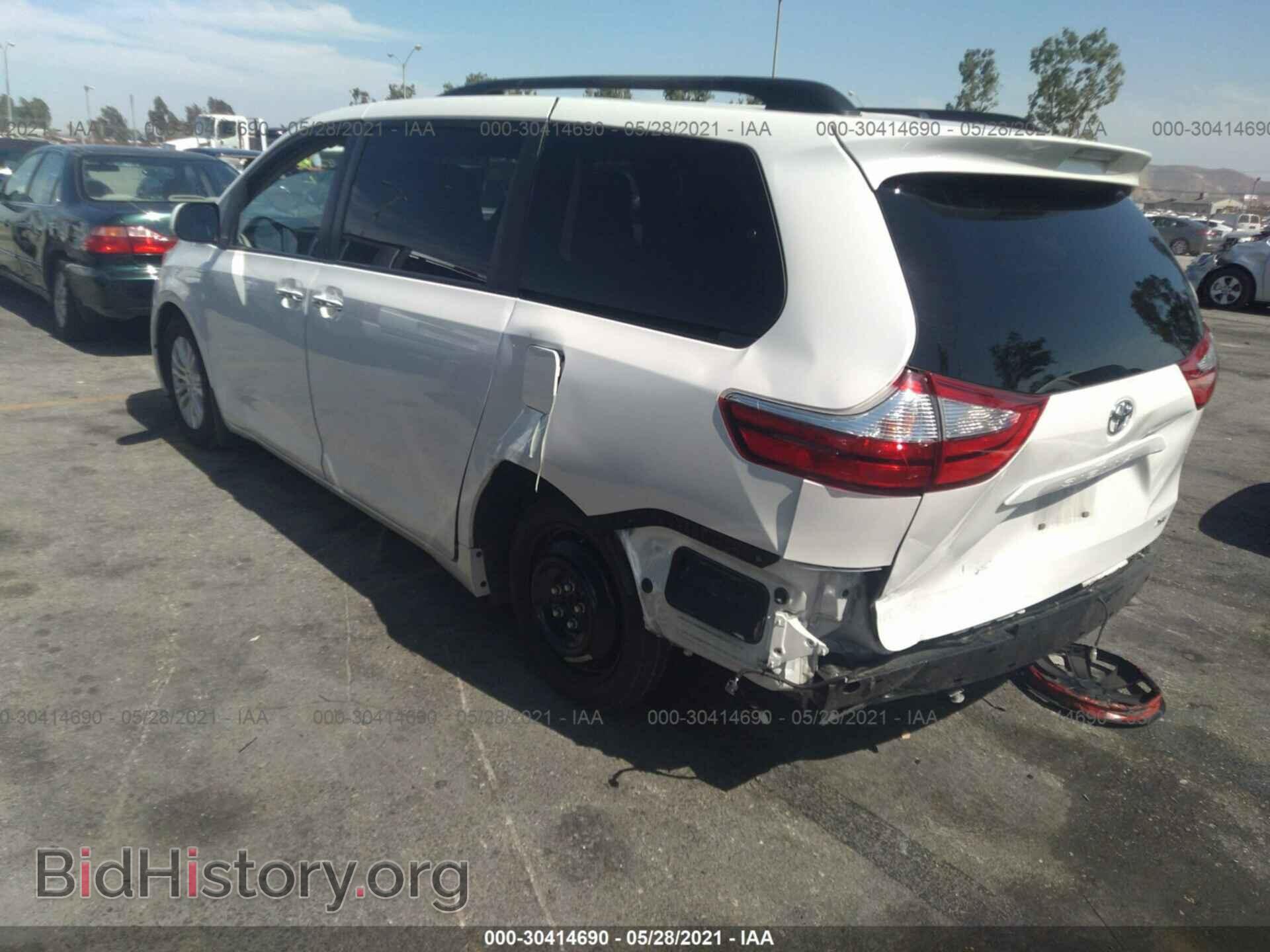 2017 TOYOTA SIENNA - VIN: 5TDYZ3DC6HS789200 - Фото 3