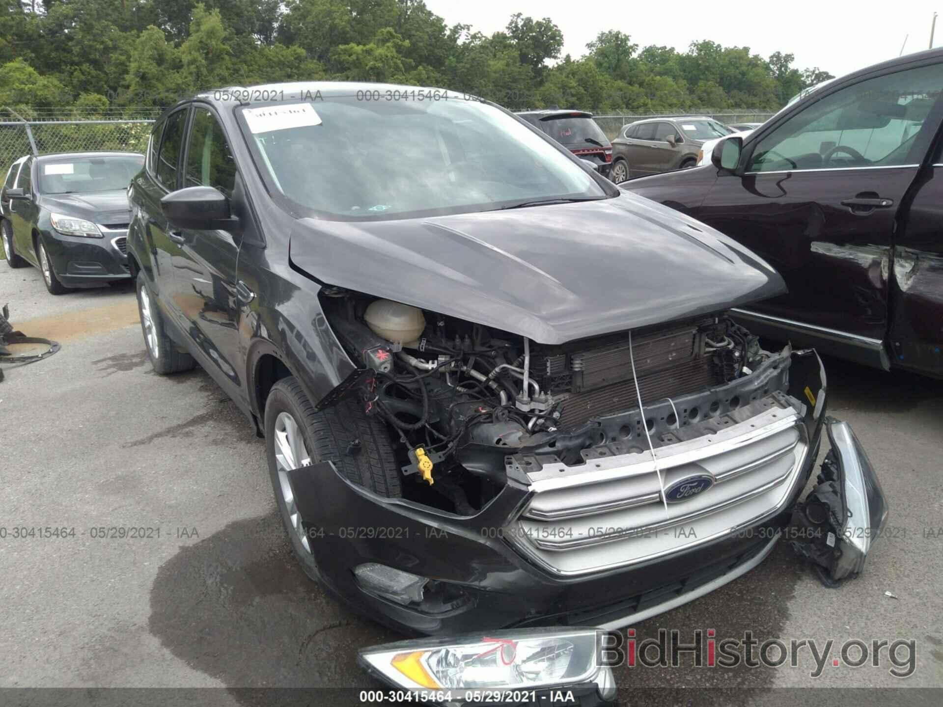 Photo 1FMCU0GD5KUA88979 - FORD ESCAPE 2019