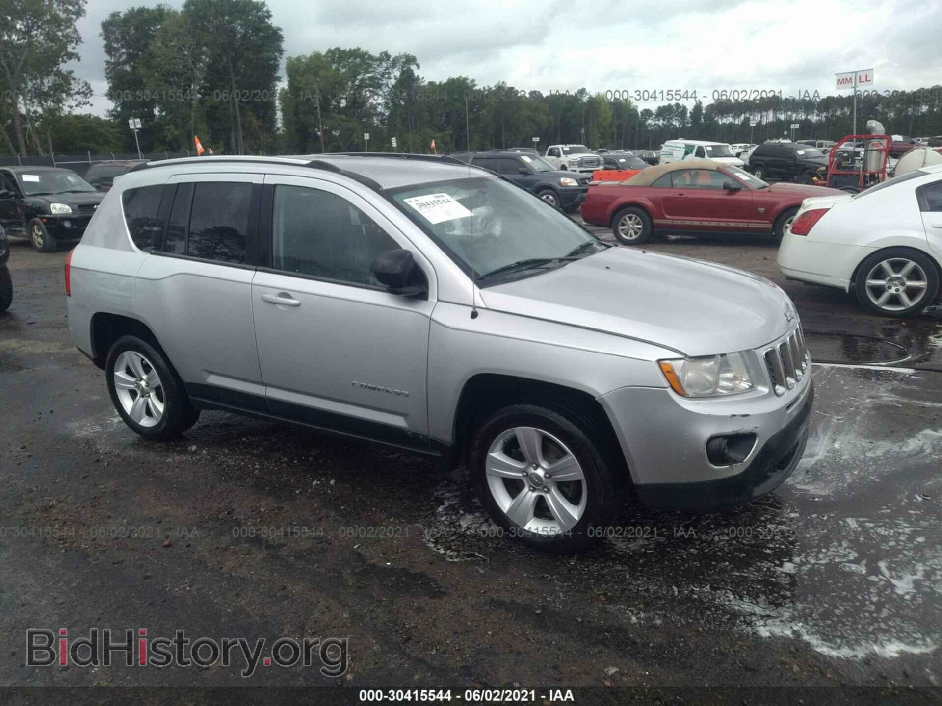 Фотография 1J4NT1FA4BD175540 - JEEP COMPASS 2011