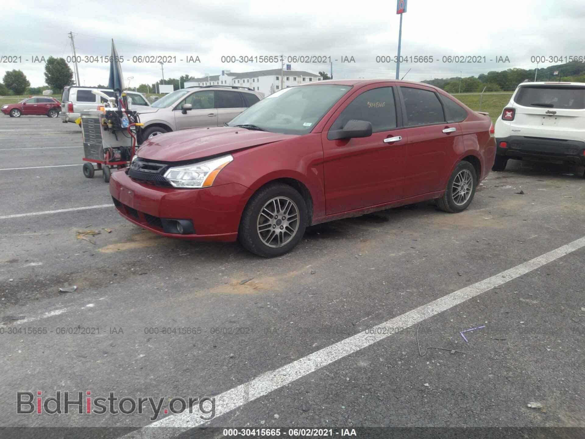 2010 FORD FOCUS - VIN: 1FAHP3FN3AW154581 - Фото 2