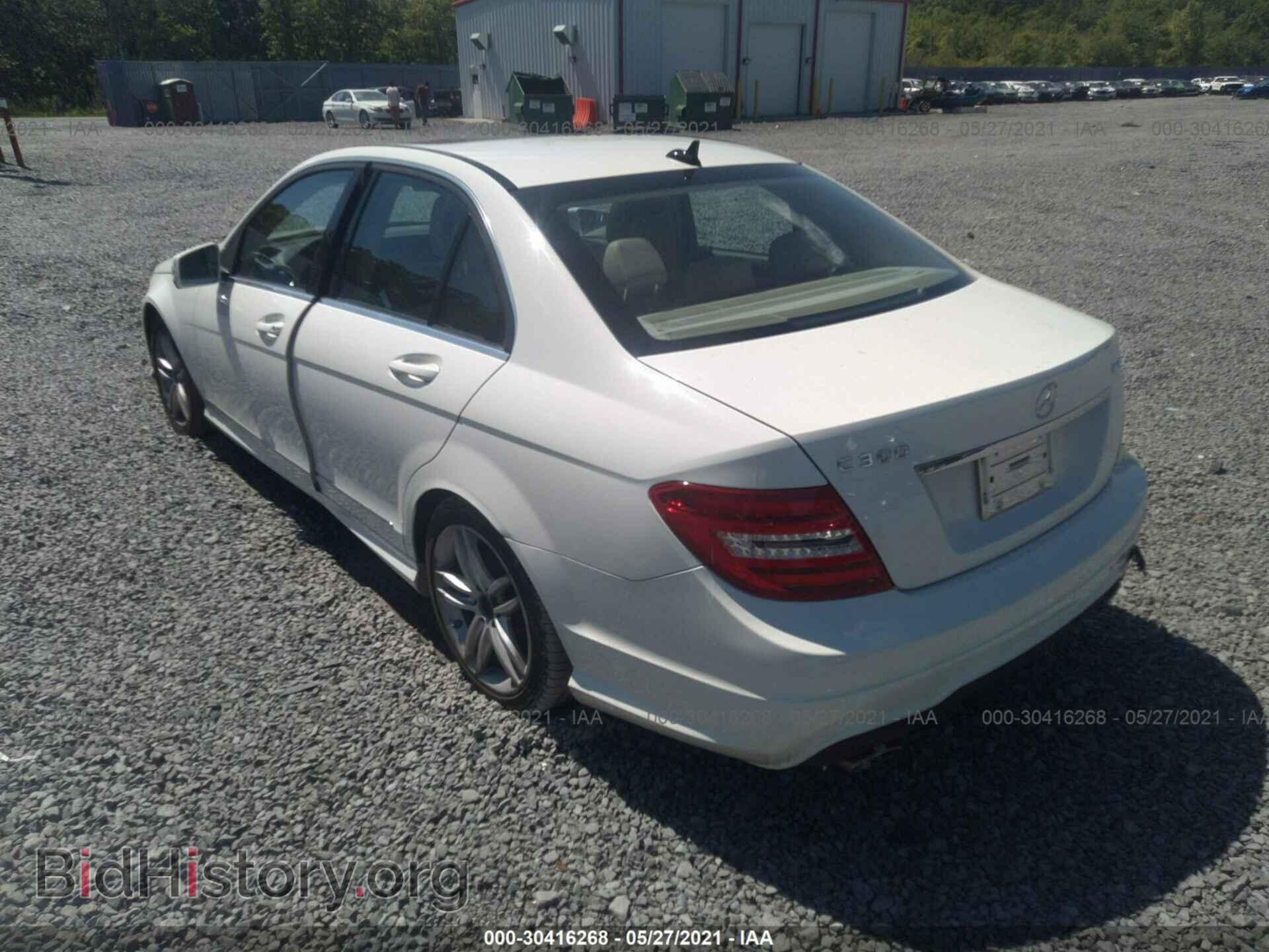 2012 MERCEDES-BENZ C-CLASS - VIN: WDDGF8BB0CR205902 - Фото 3