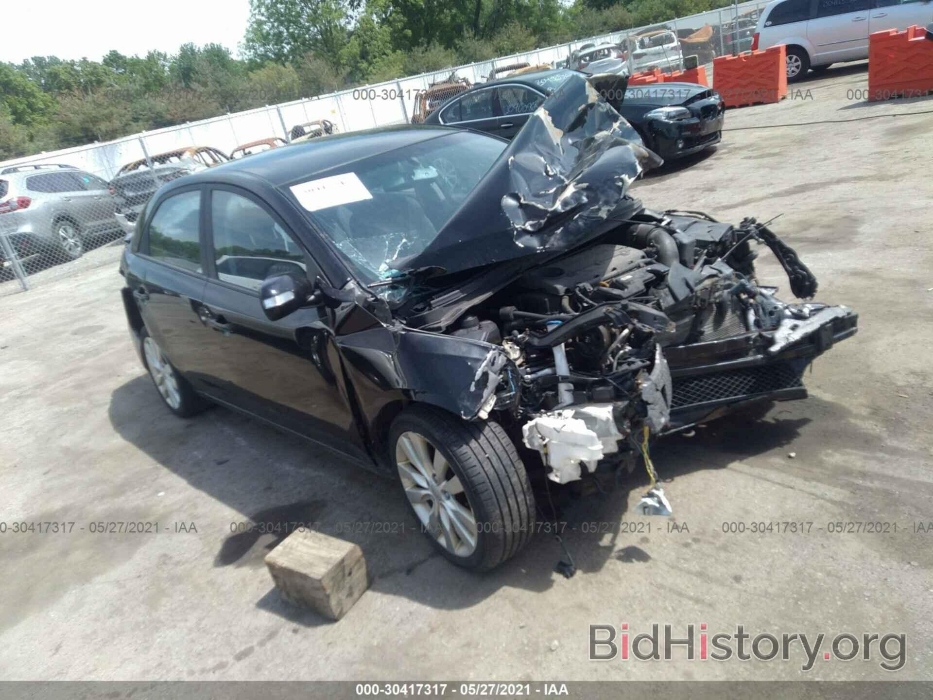 Photo KNAFW4A30A5144142 - KIA FORTE 2010