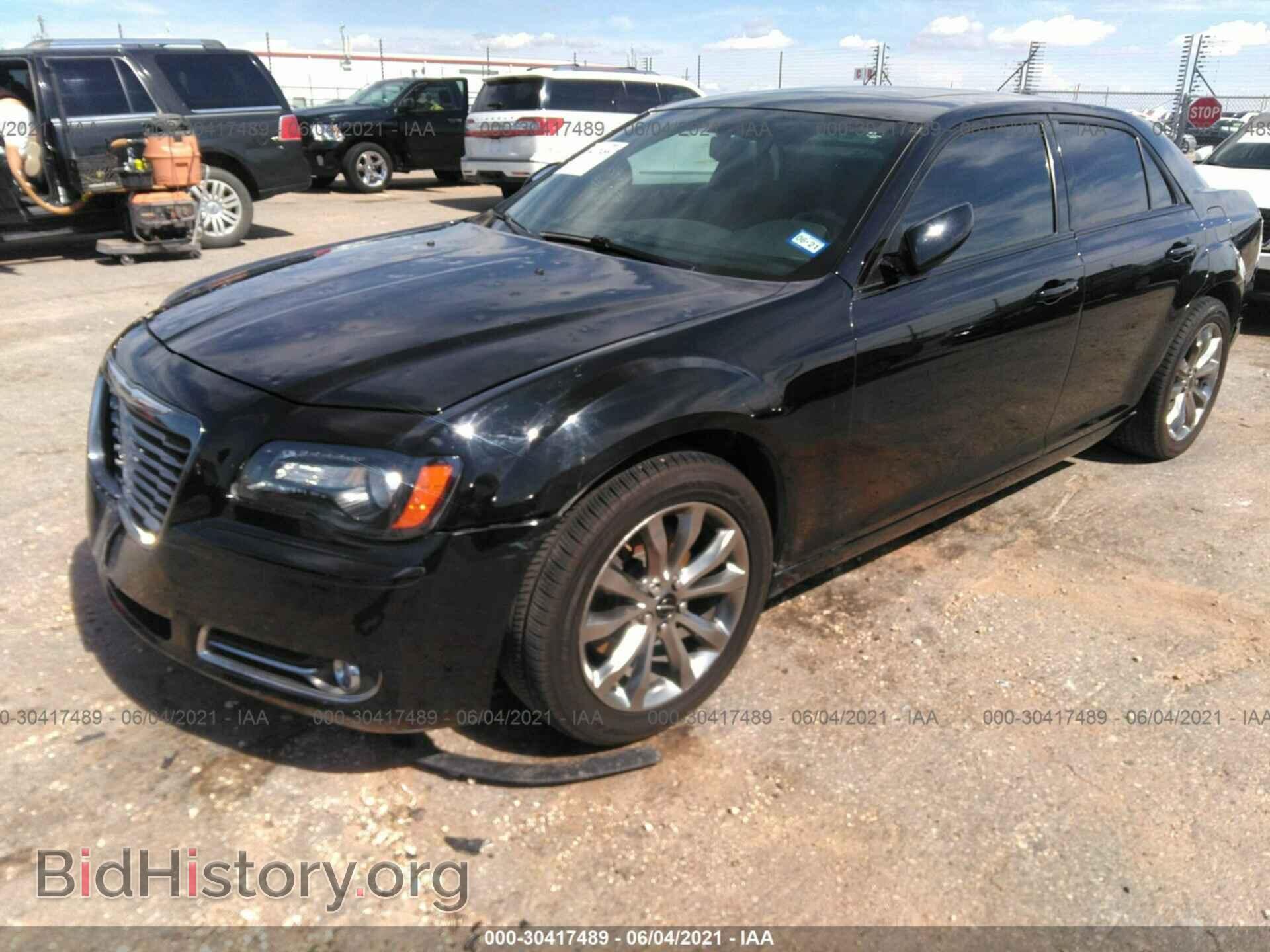 2014 CHRYSLER 300 - VIN: 2C3CCAGG1EH381765 - Photo 2