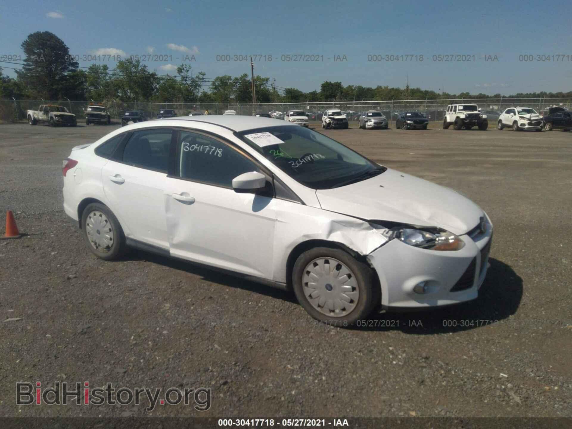 Photo 1FAHP3F22CL408467 - FORD FOCUS 2012