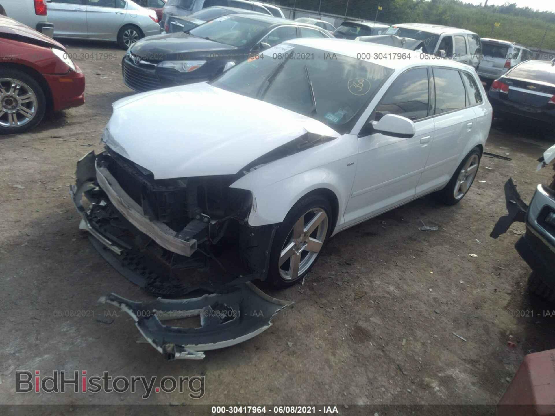 2011 AUDI A3 - VIN: WAUBJBFM1BA054610 - Фото 2