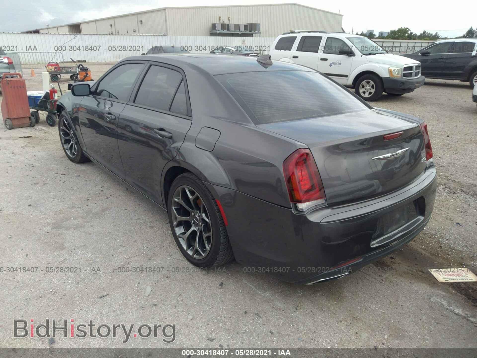2016 CHRYSLER 300 - VIN: 2C3CCABG9GH295176 - Фото 3