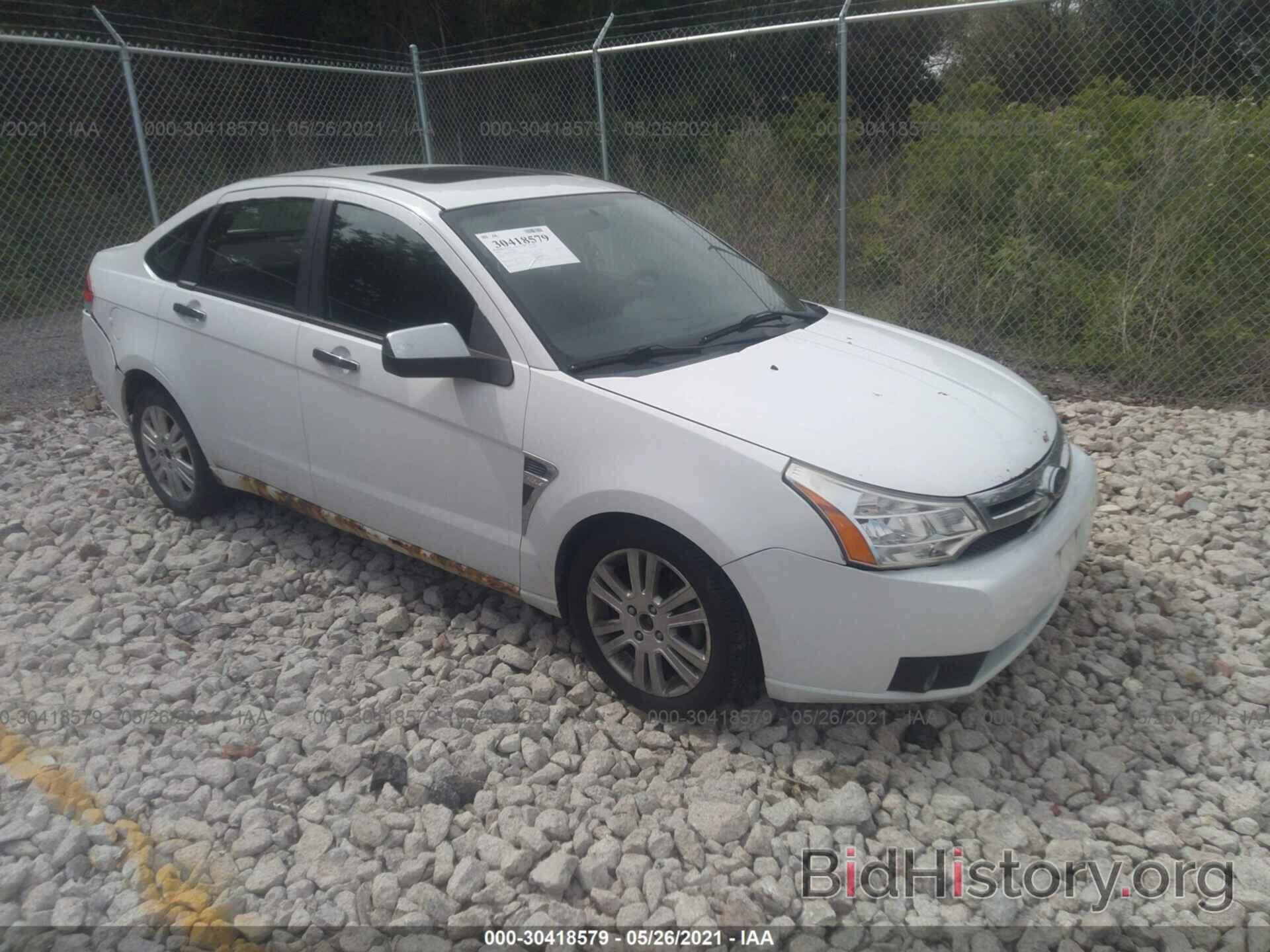 Photo 1FAHP35N48W210376 - FORD FOCUS 2008