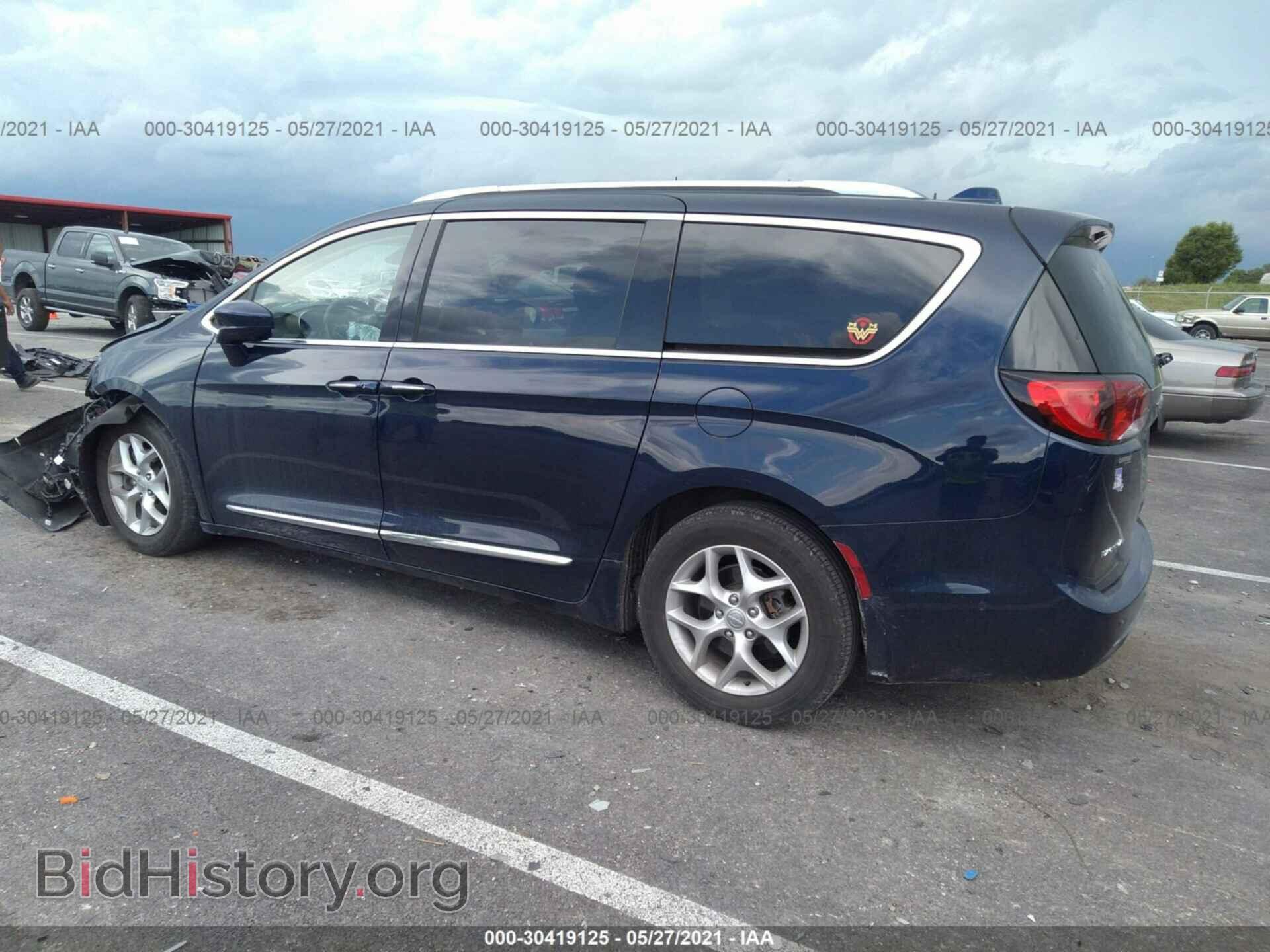 2018 CHRYSLER PACIFICA - VIN: 2C4RC1EG2JR233962 - Photo 3