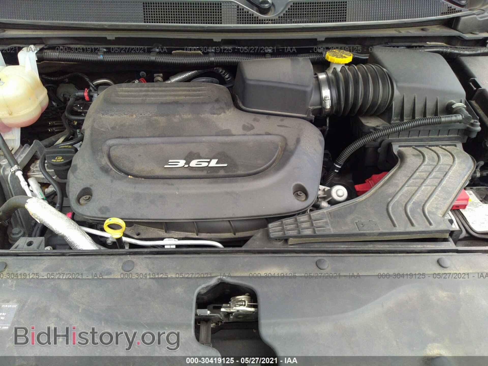 2018 CHRYSLER PACIFICA - VIN: 2C4RC1EG2JR233962 - Photo 10