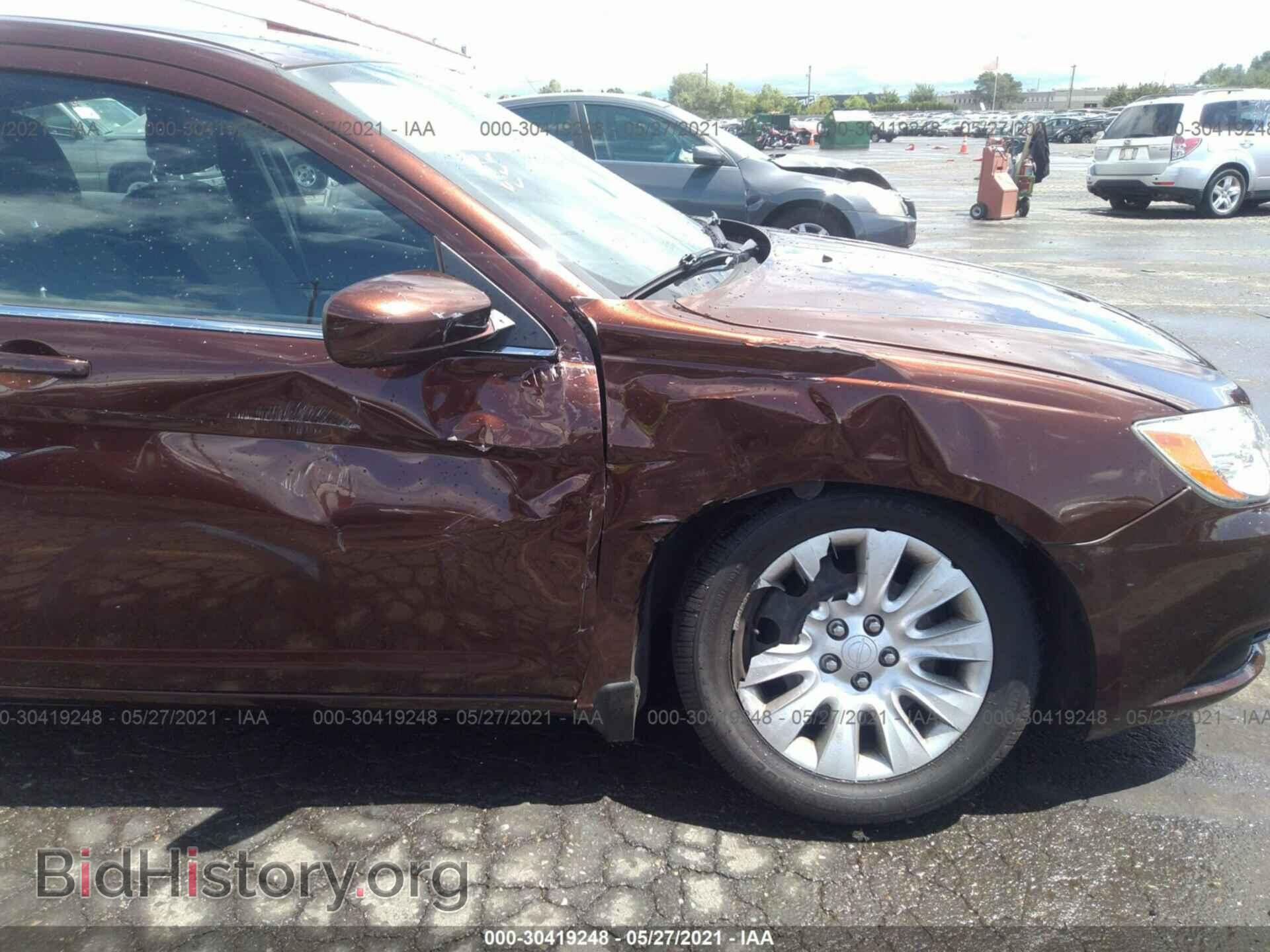 2012 CHRYSLER 200 - VIN: 1C3CCBAB0CN273905 - Фото 6