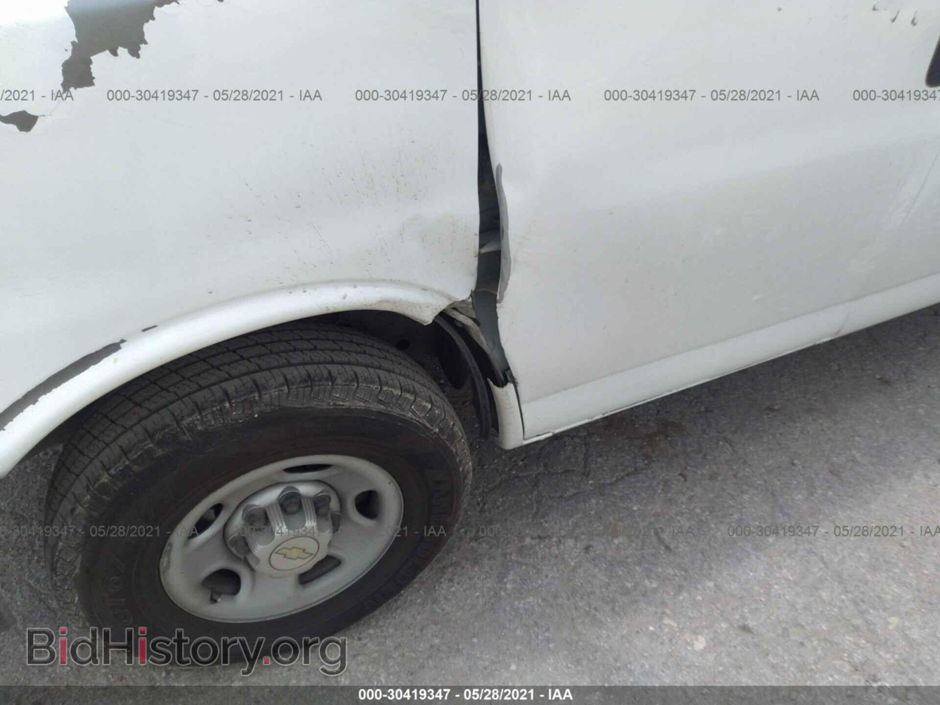 2010 CHEVROLET EXPRESS CARGO VAN - VIN: 1GCZGFBA9A1148638 - Фото 6