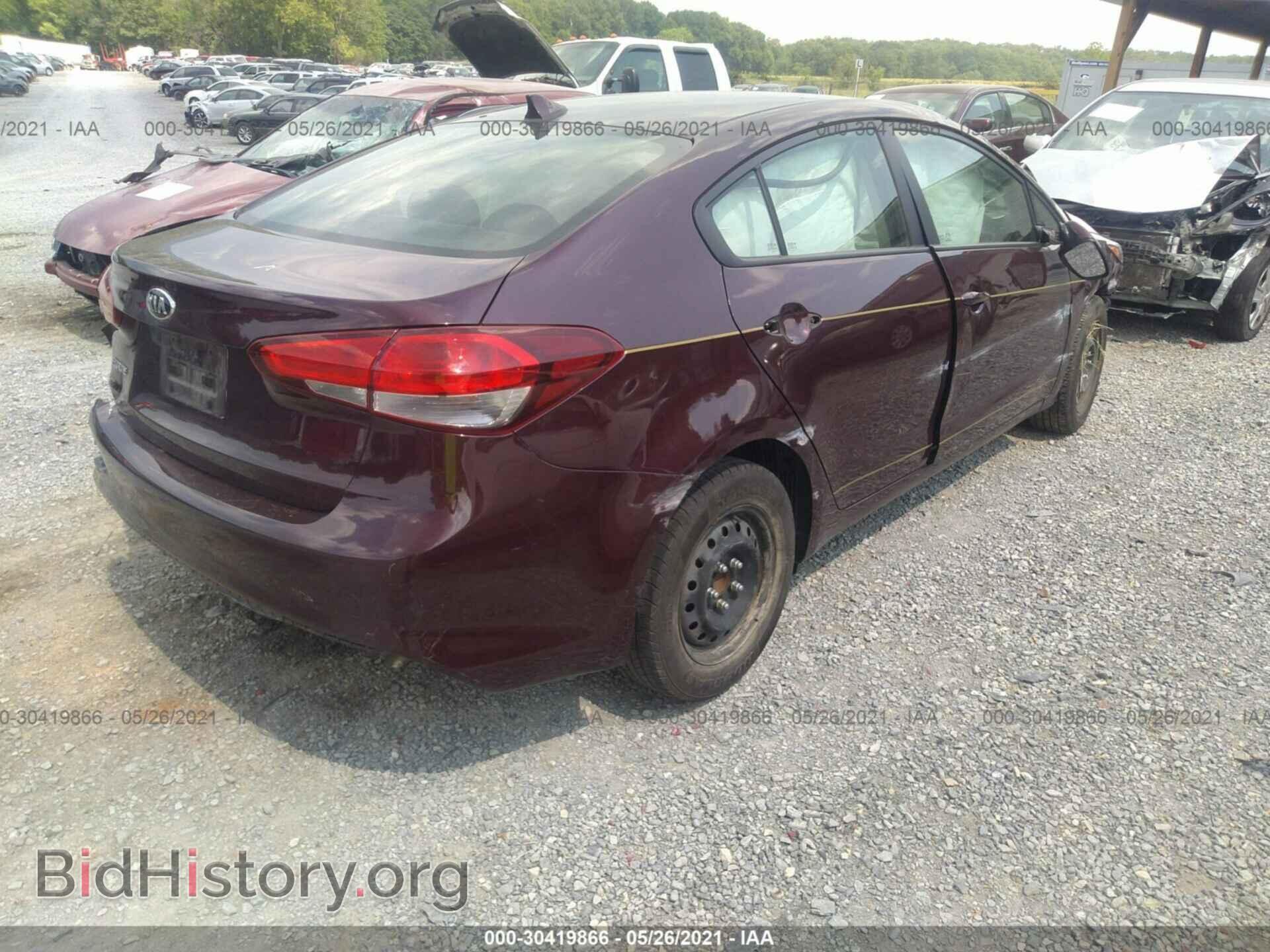 2017 KIA FORTE - VIN: 3KPFK4A78HE028350 - Photo 4