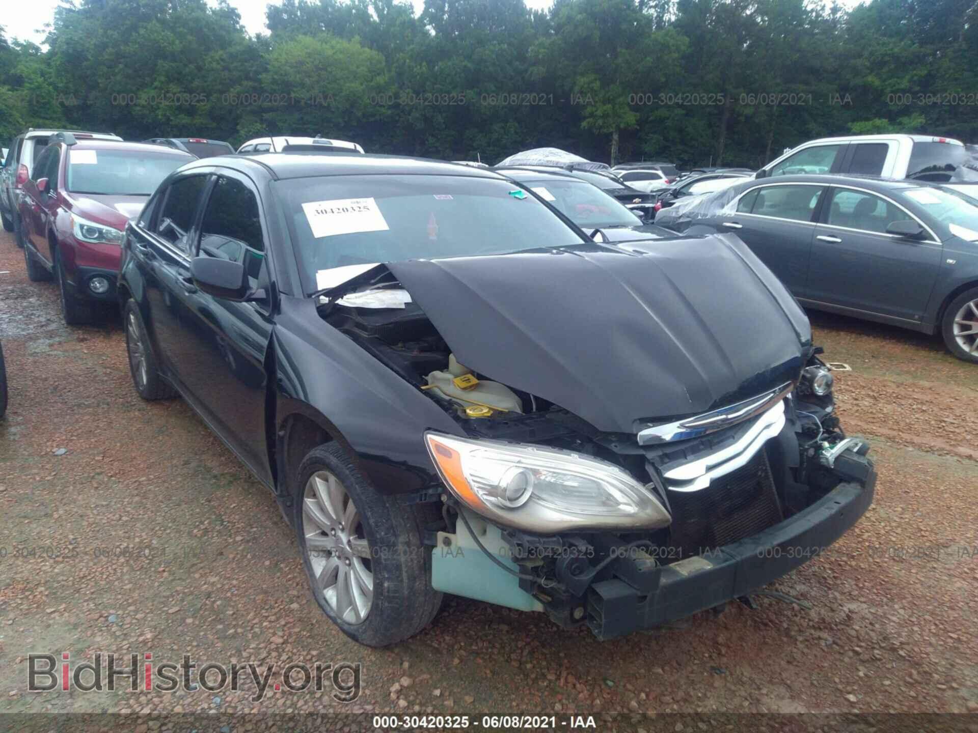 Фотография 1C3CCBBB9DN764957 - CHRYSLER 200 2013