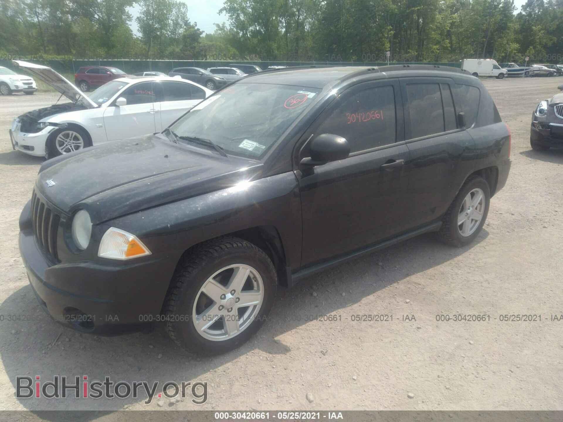 2007 JEEP COMPASS - VIN: 1J8FF47WX7D584168 - Фото 2