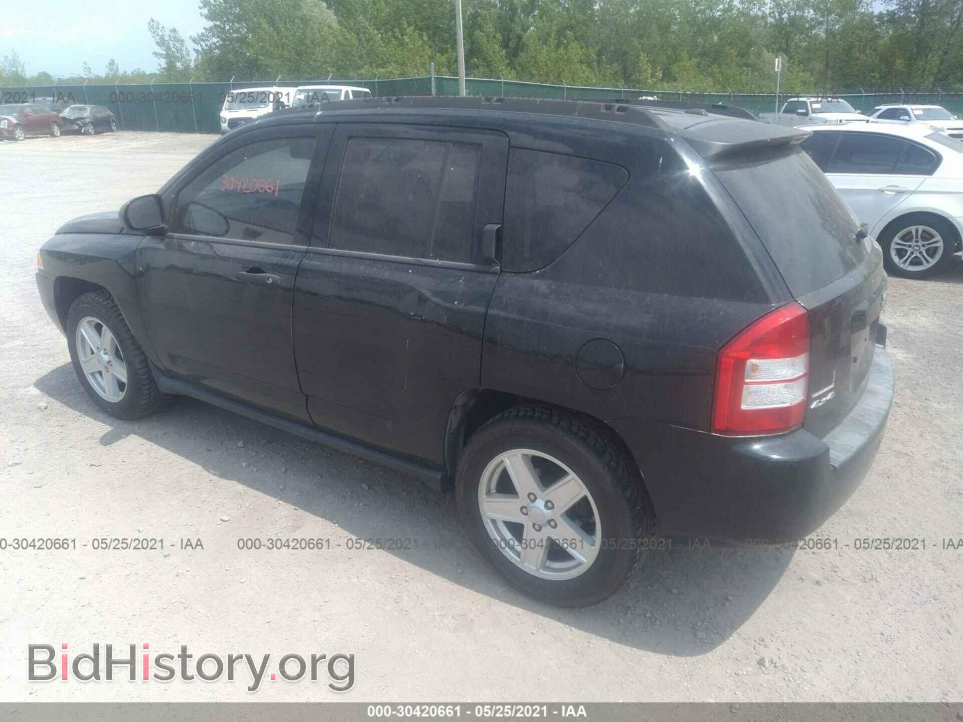 2007 JEEP COMPASS - VIN: 1J8FF47WX7D584168 - Фото 3