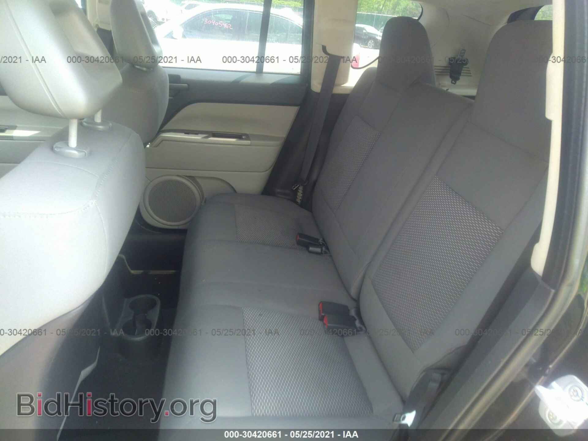 2007 JEEP COMPASS - VIN: 1J8FF47WX7D584168 - Фото 8