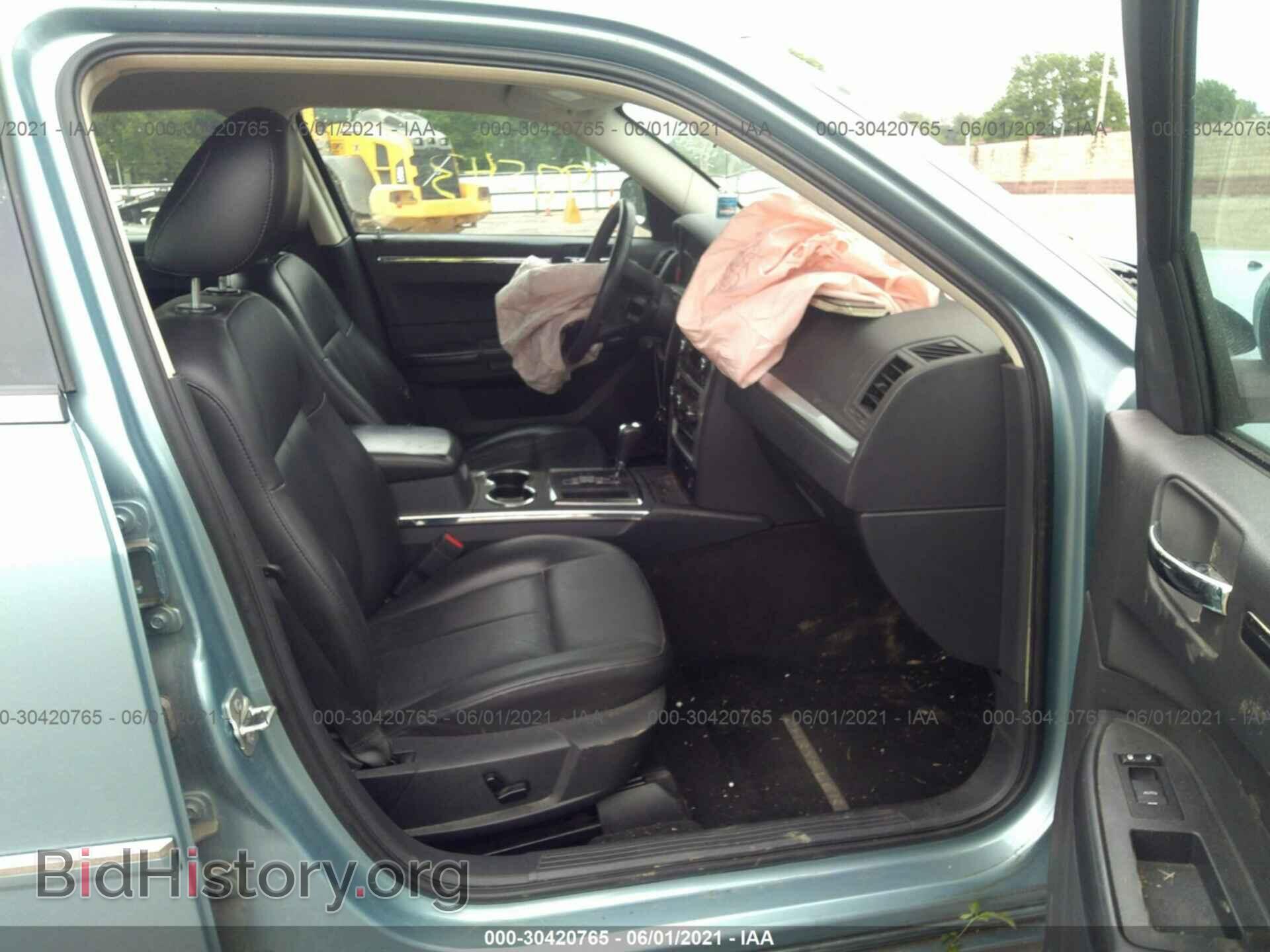 2008 CHRYSLER 300 - VIN: 2C3KA53G78H269183 - Фото 5