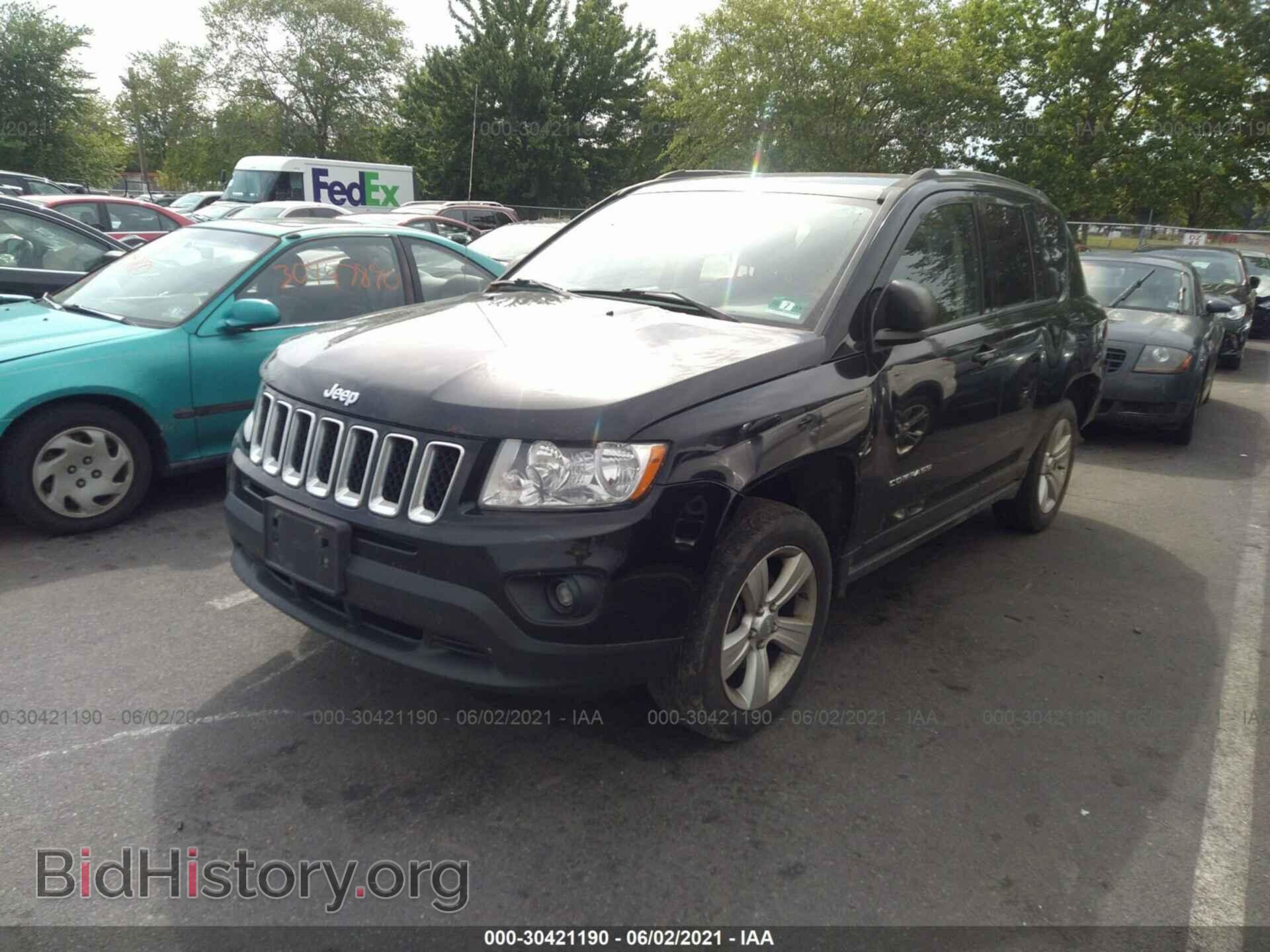 2012 JEEP COMPASS - VIN: 1C4NJDEB8CD686208 - Photo 2