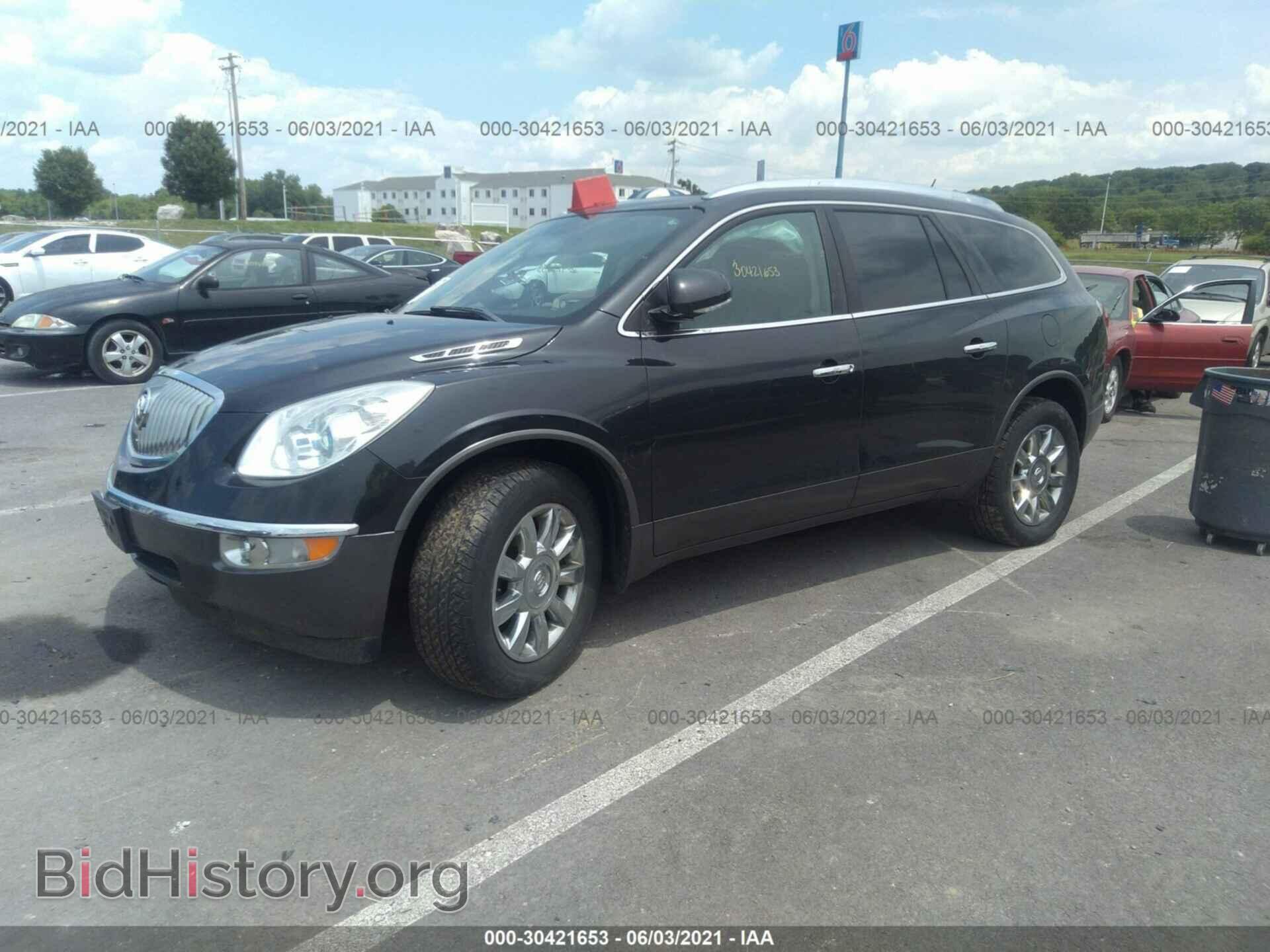 2012 BUICK ENCLAVE - VIN: 5GAKRCED8CJ180694 - Фото 2