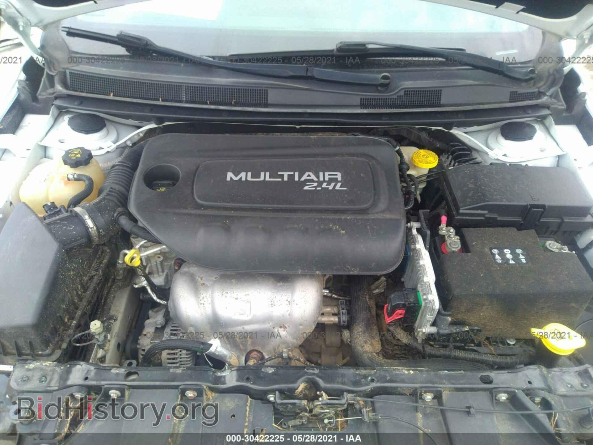 2015 CHRYSLER 200 - VIN: 1C3CCCAB4FN659706 - Photo 10