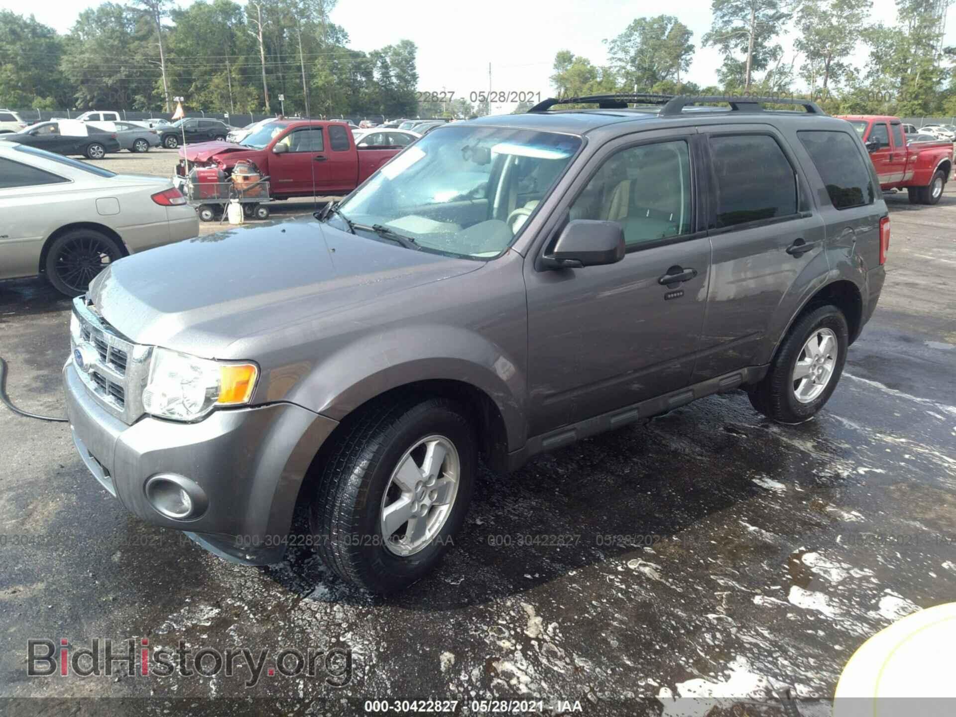 2011 FORD ESCAPE - VIN: 1FMCU0D74BKA36592 - Фото 2