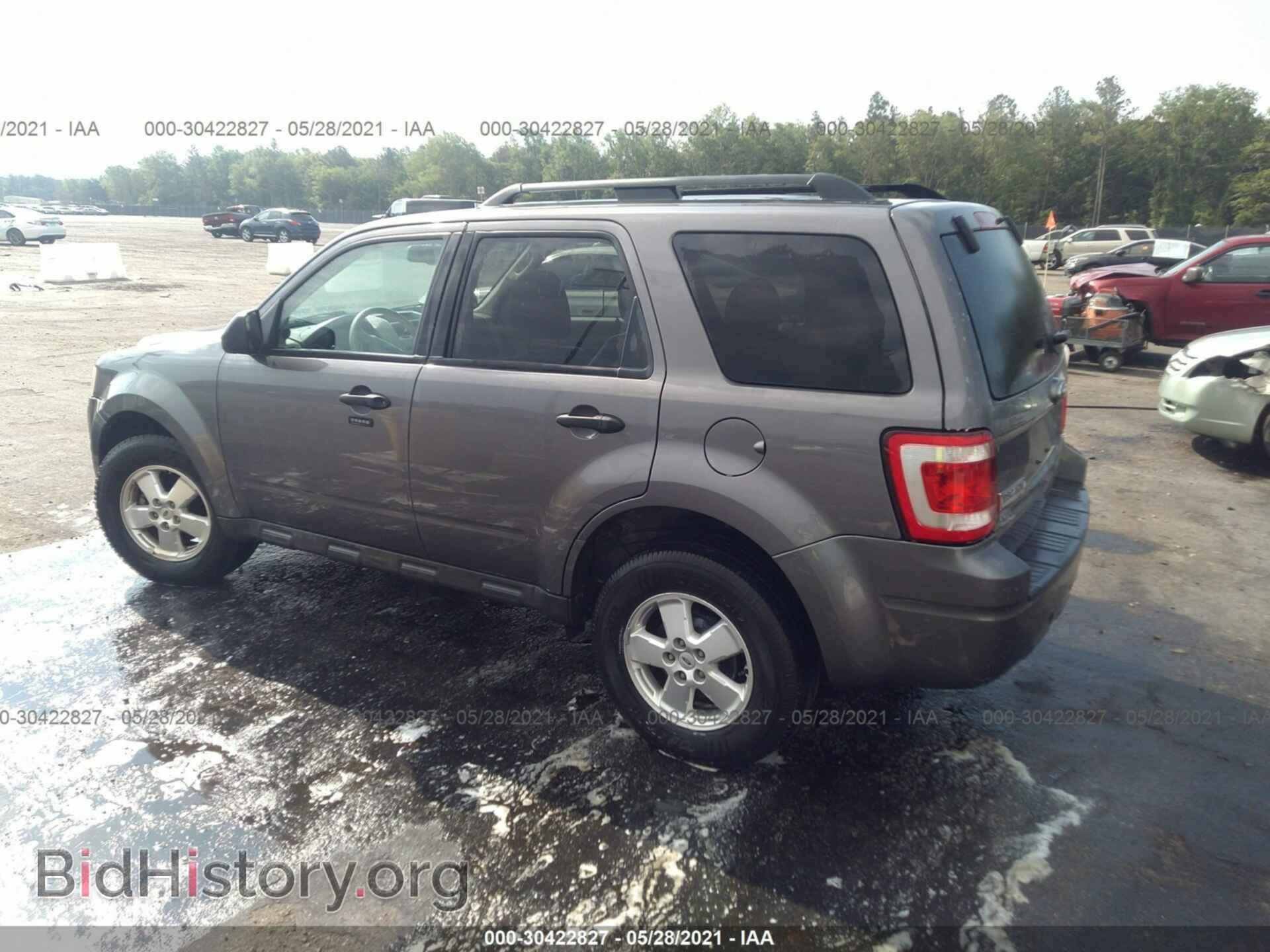 2011 FORD ESCAPE - VIN: 1FMCU0D74BKA36592 - Фото 3